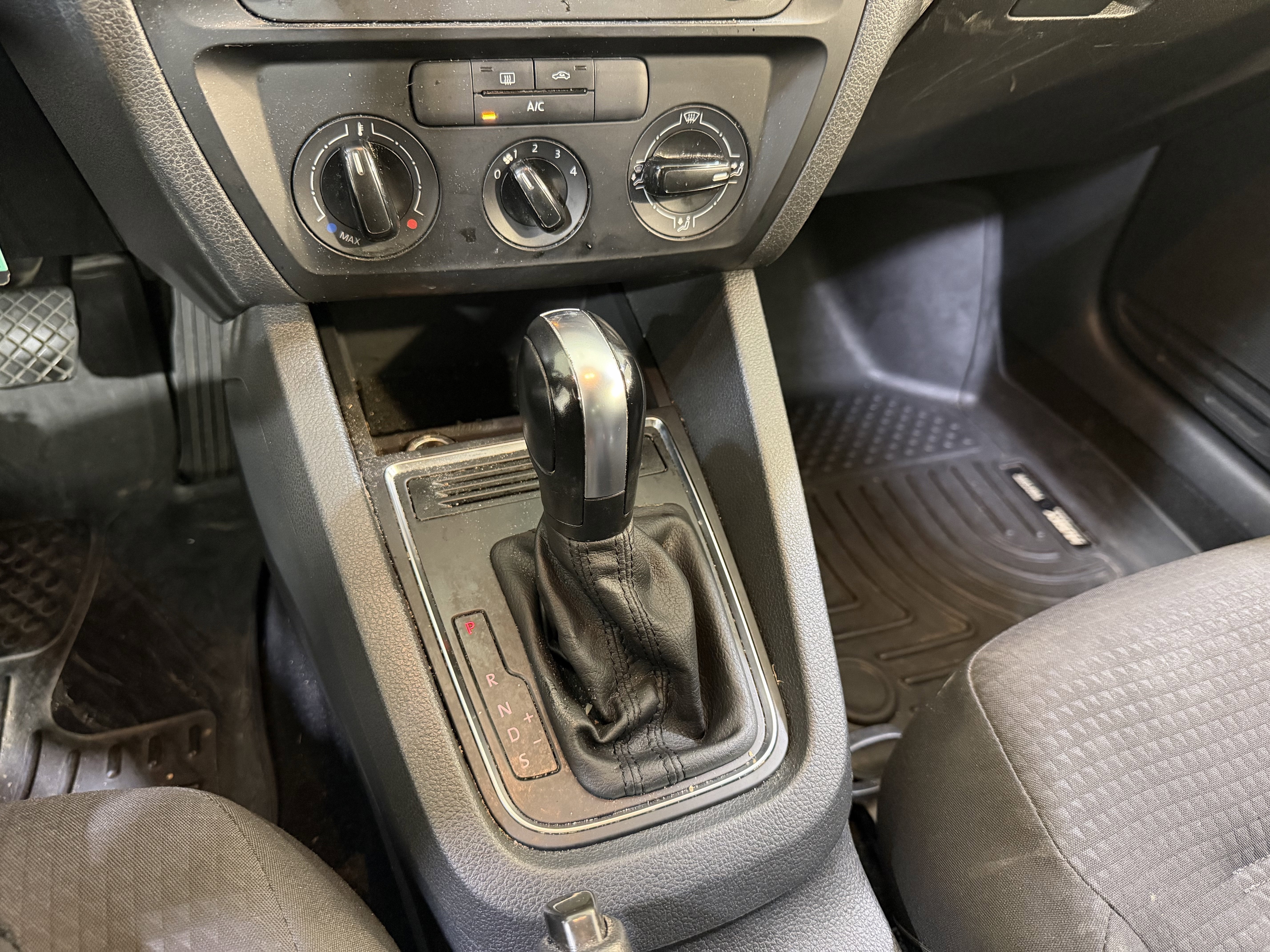 2015 Volkswagen Jetta 2.0L S