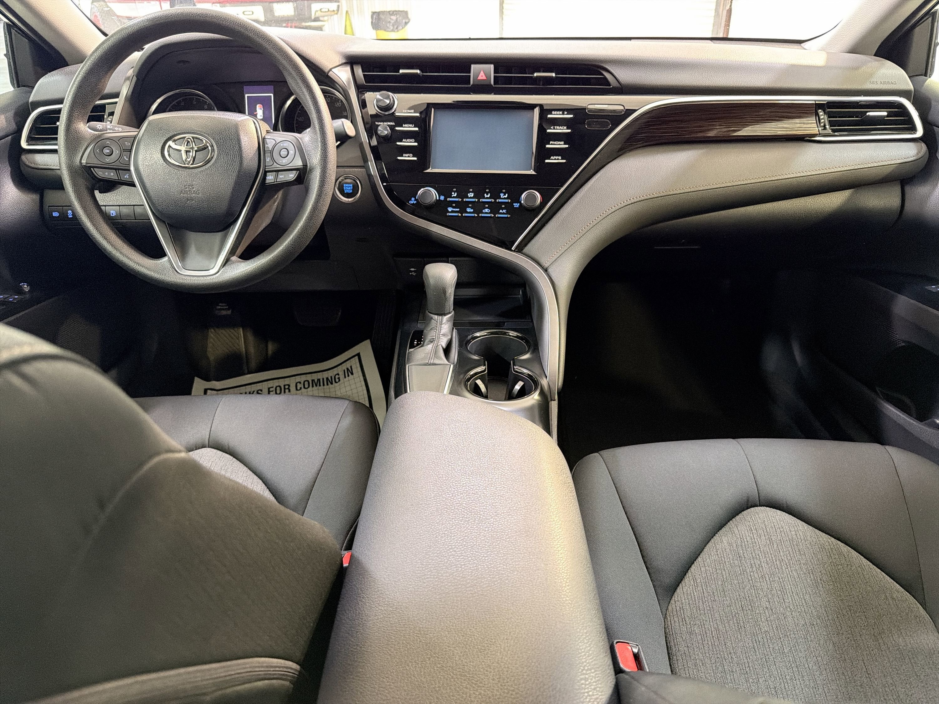 2018 Toyota Camry SE