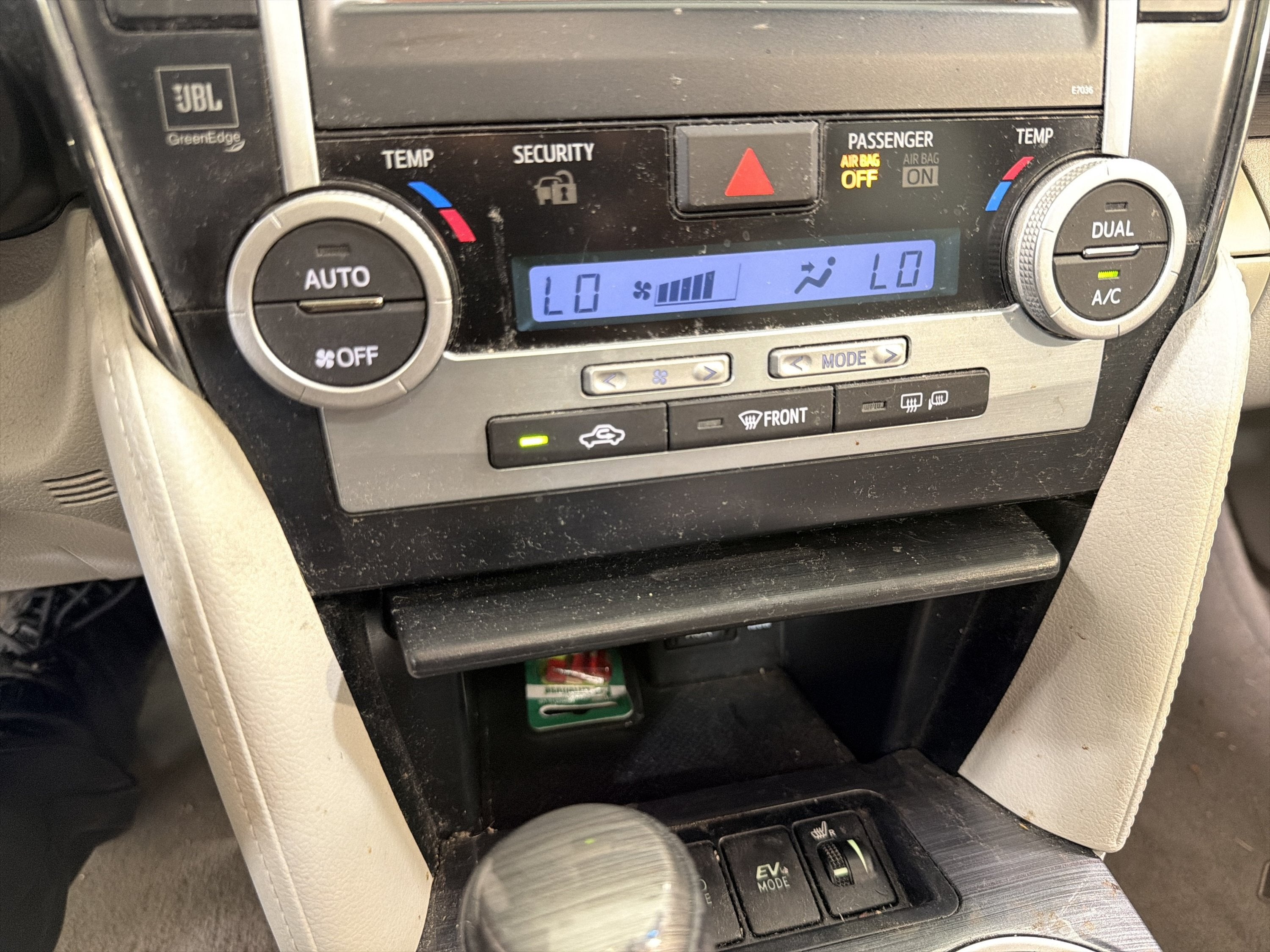 2012 Toyota Camry Hybrid XLE