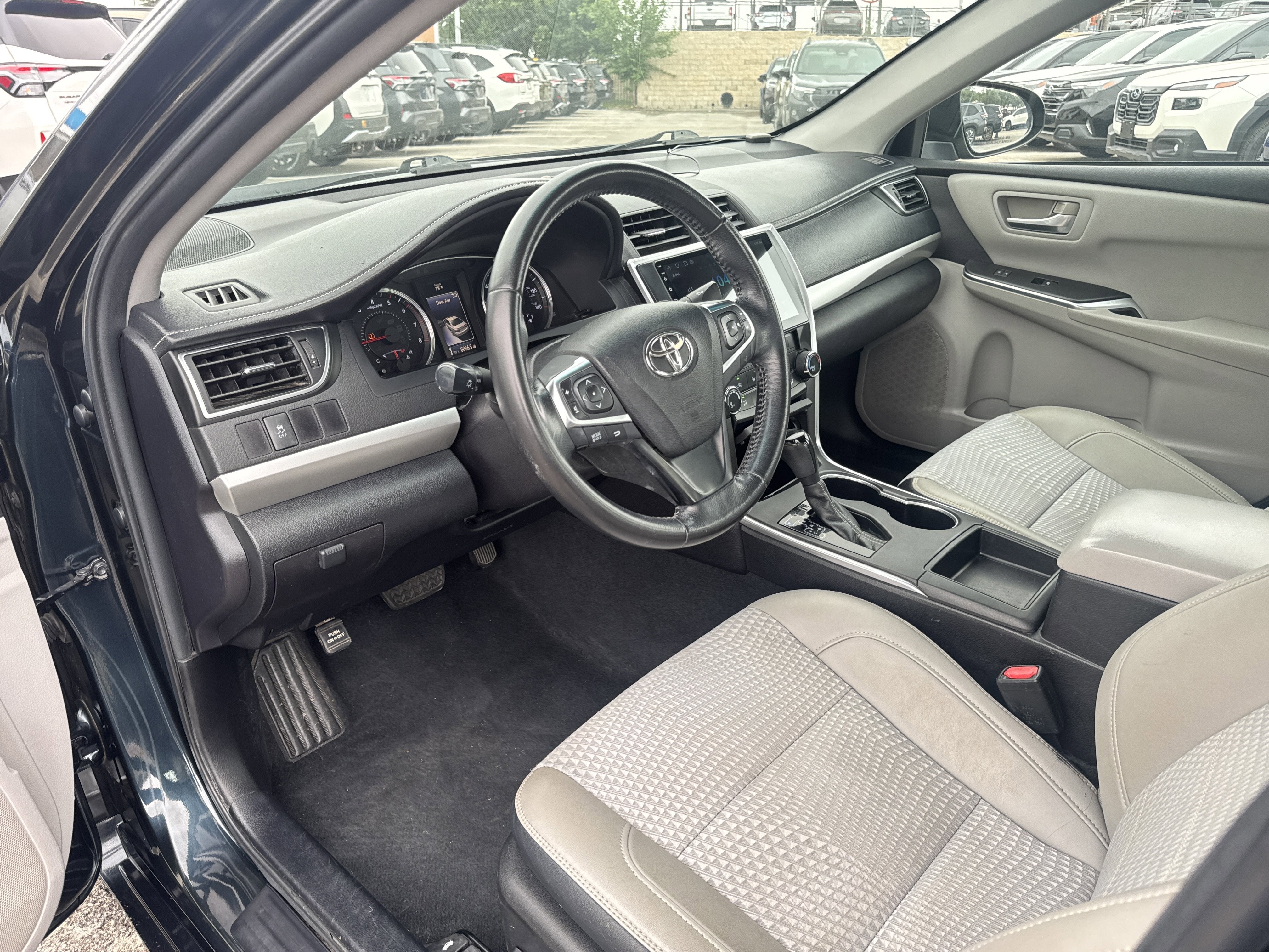 2015 Toyota Camry SE