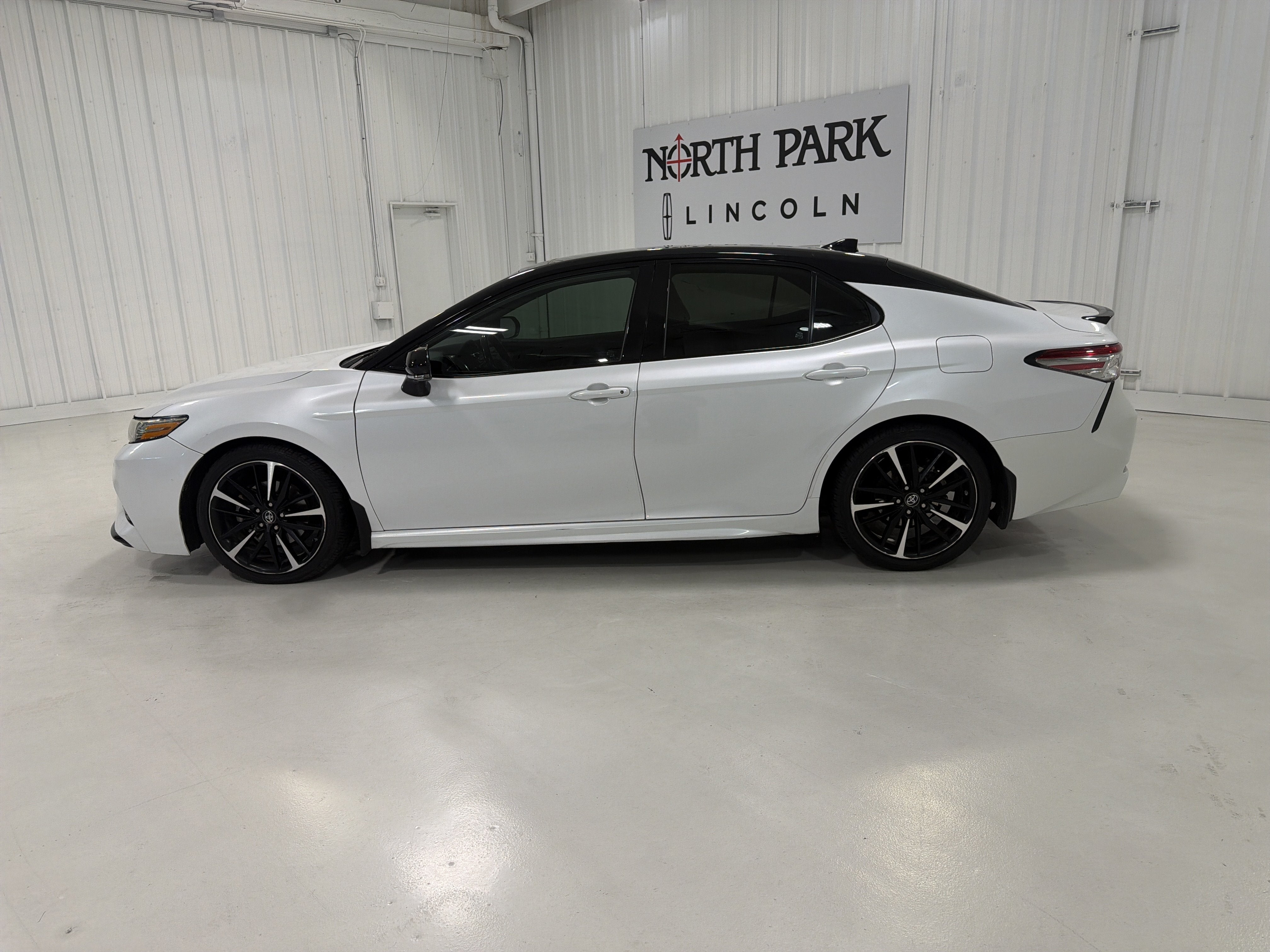 2019 Toyota Camry XSE V6