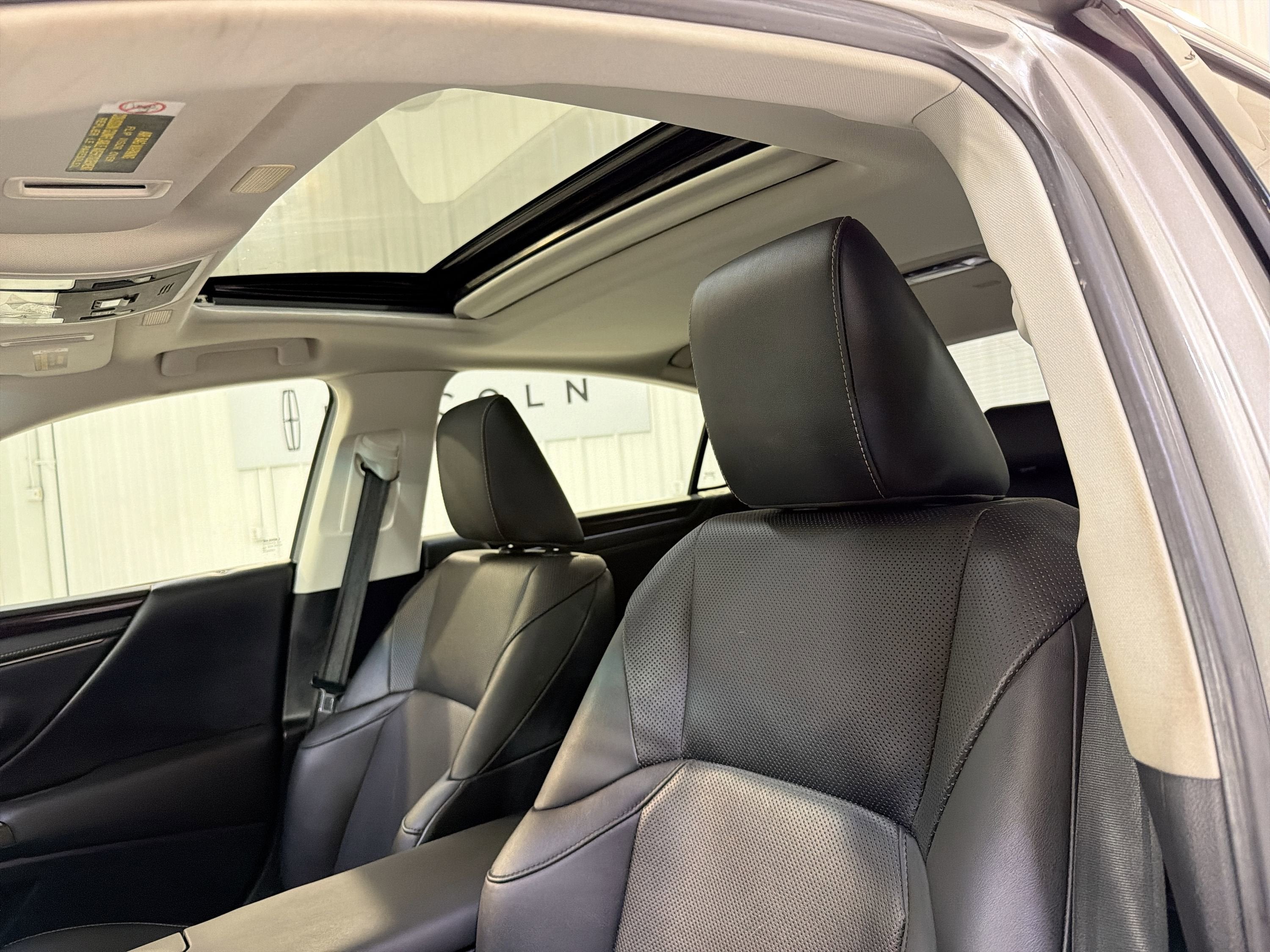 2019 Lexus ES 350 Ultra Luxury