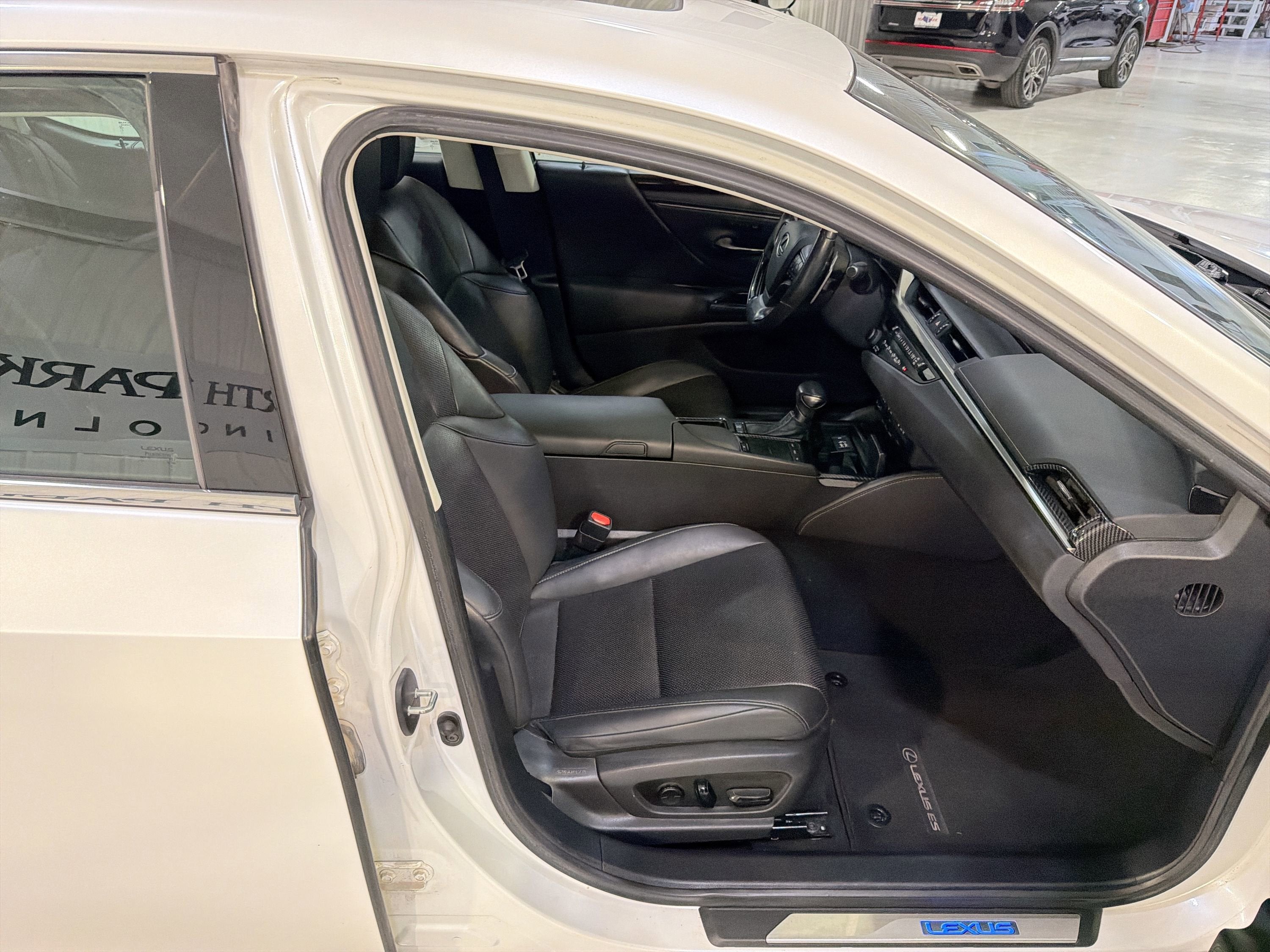 2020 Lexus ES ES 300h