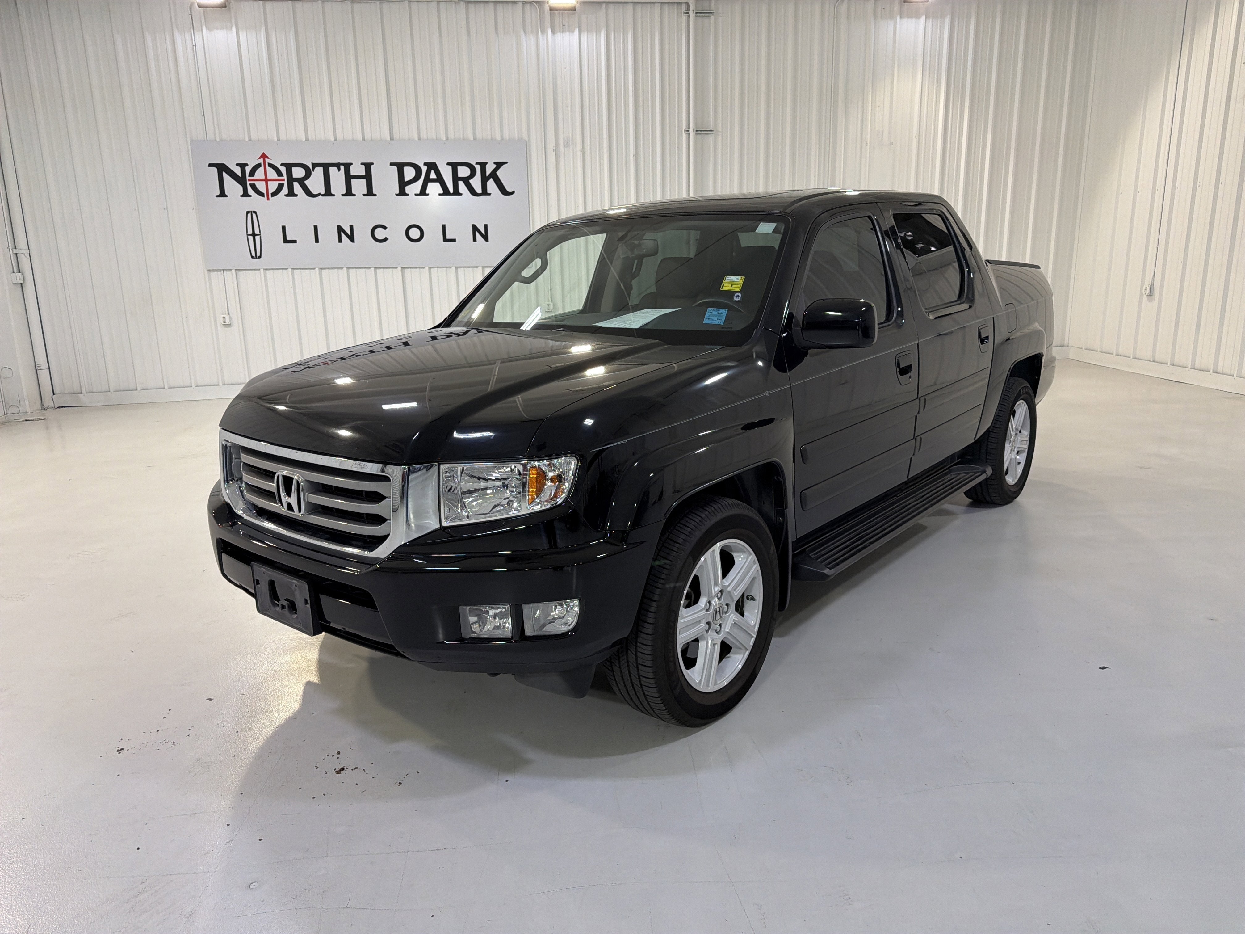 2014 Honda Ridgeline RTL w/Leather and Navigation's photo