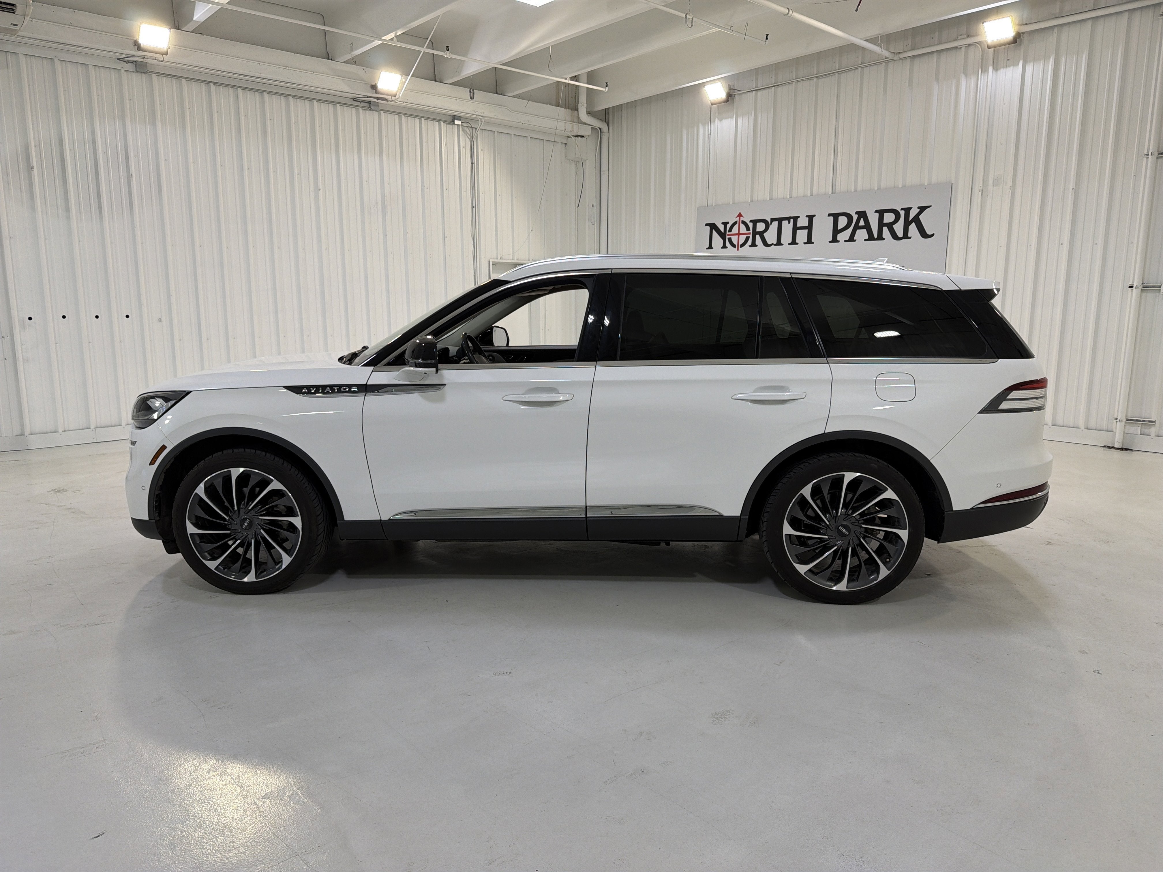 2022 Lincoln Aviator Reserve