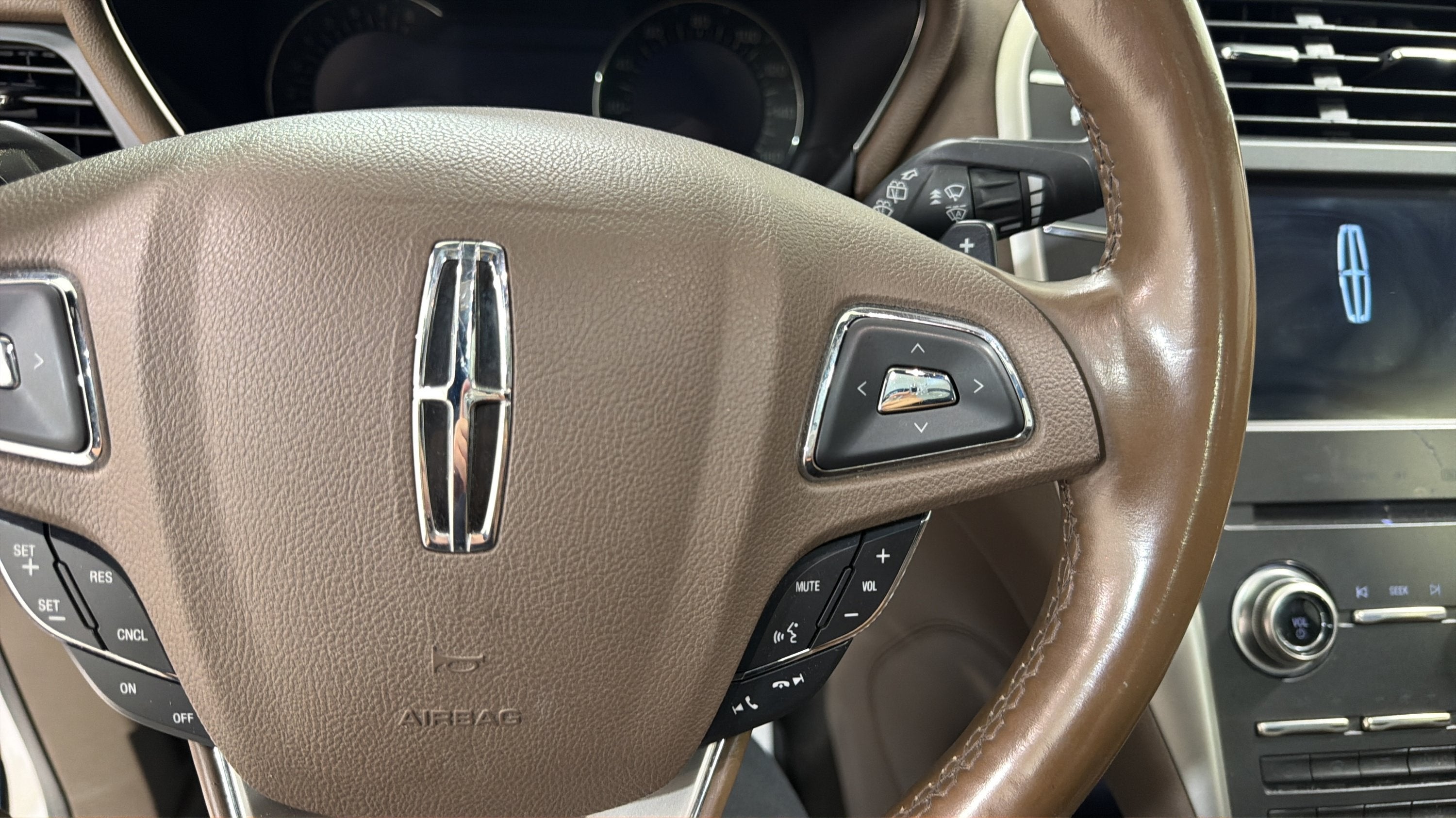 2015 Lincoln MKC Base