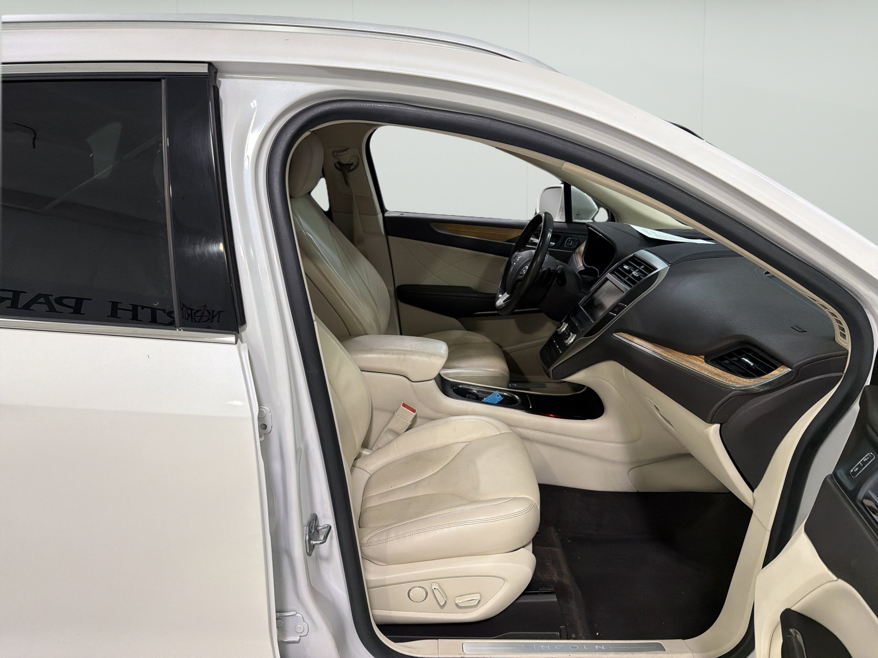 2015 Lincoln MKC Base