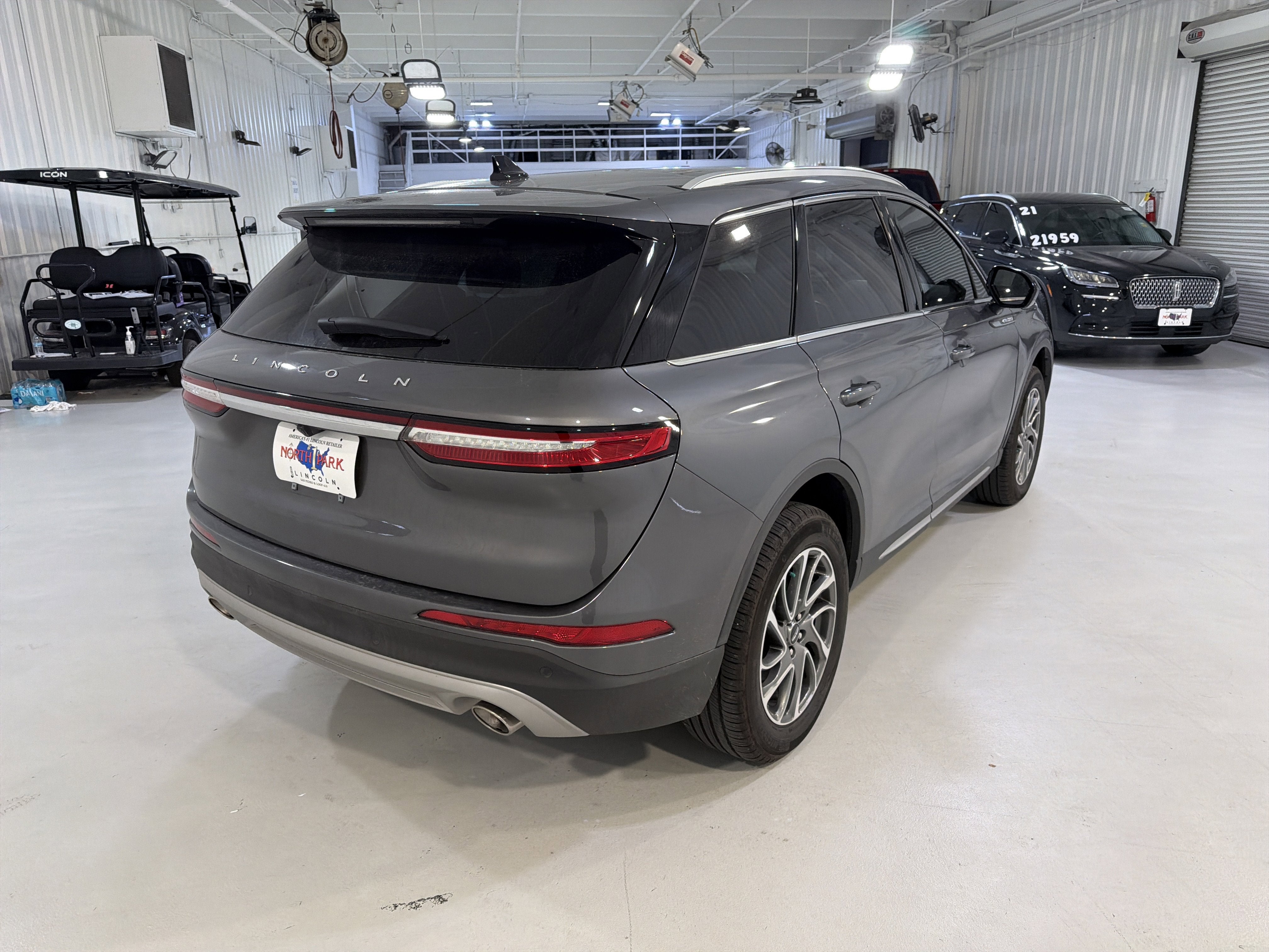 2022 Lincoln Corsair Standard