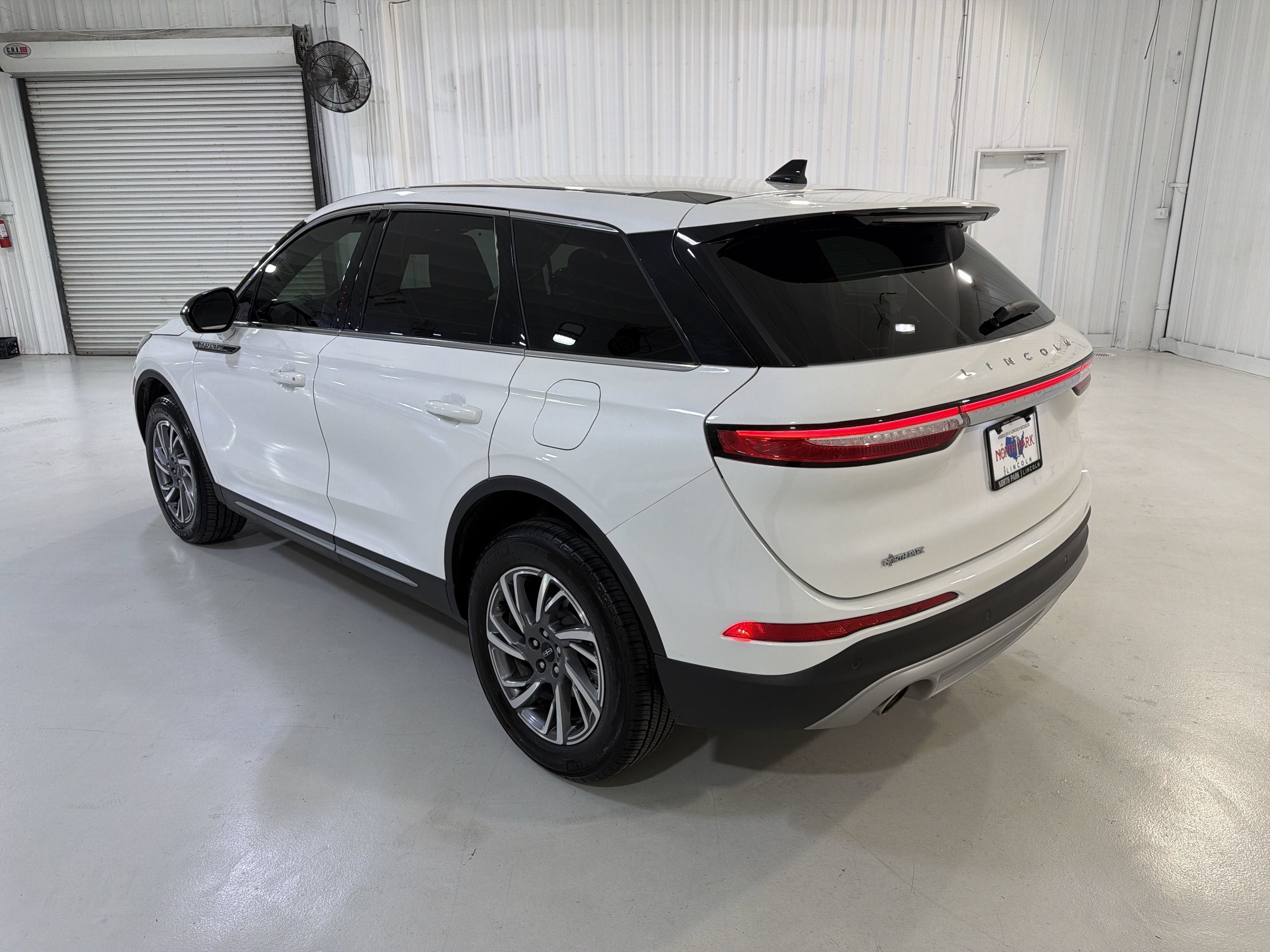 2025 Lincoln Corsair Premiere