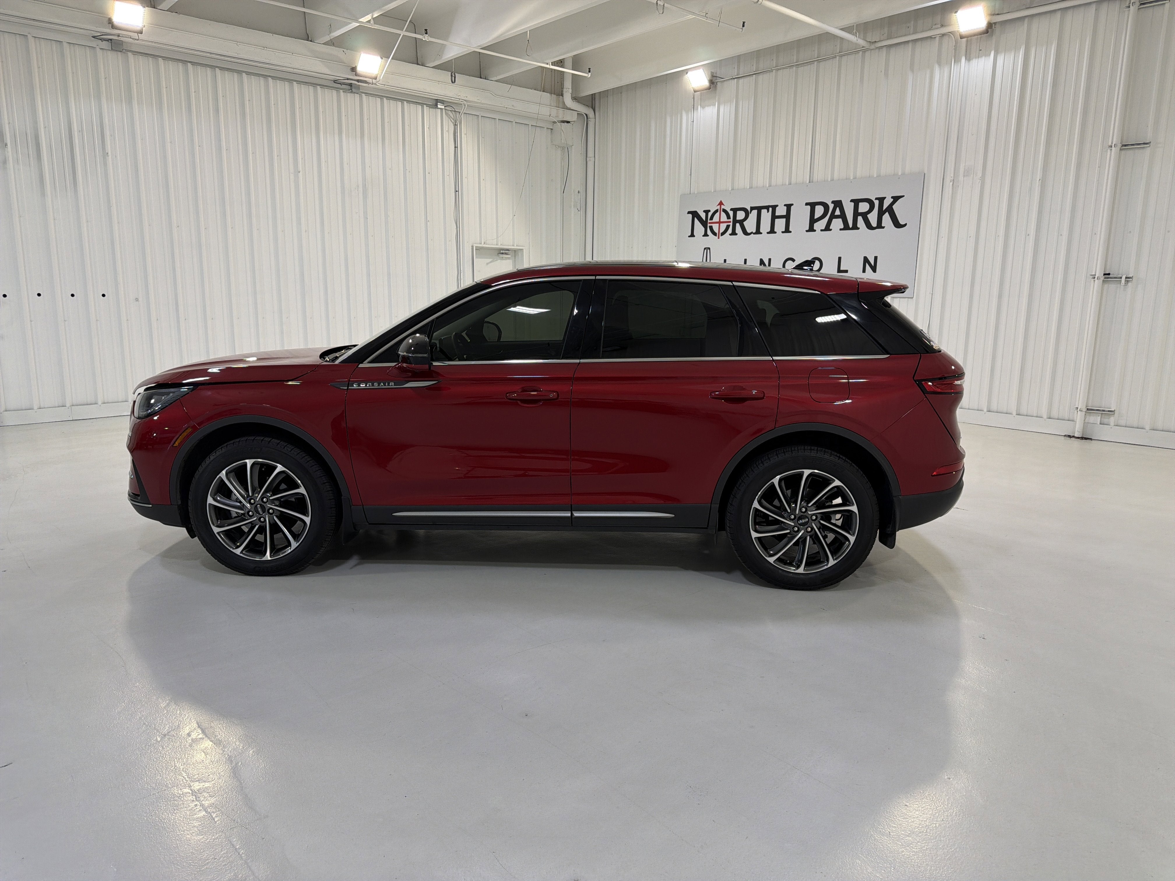 2023 Lincoln Corsair Standard