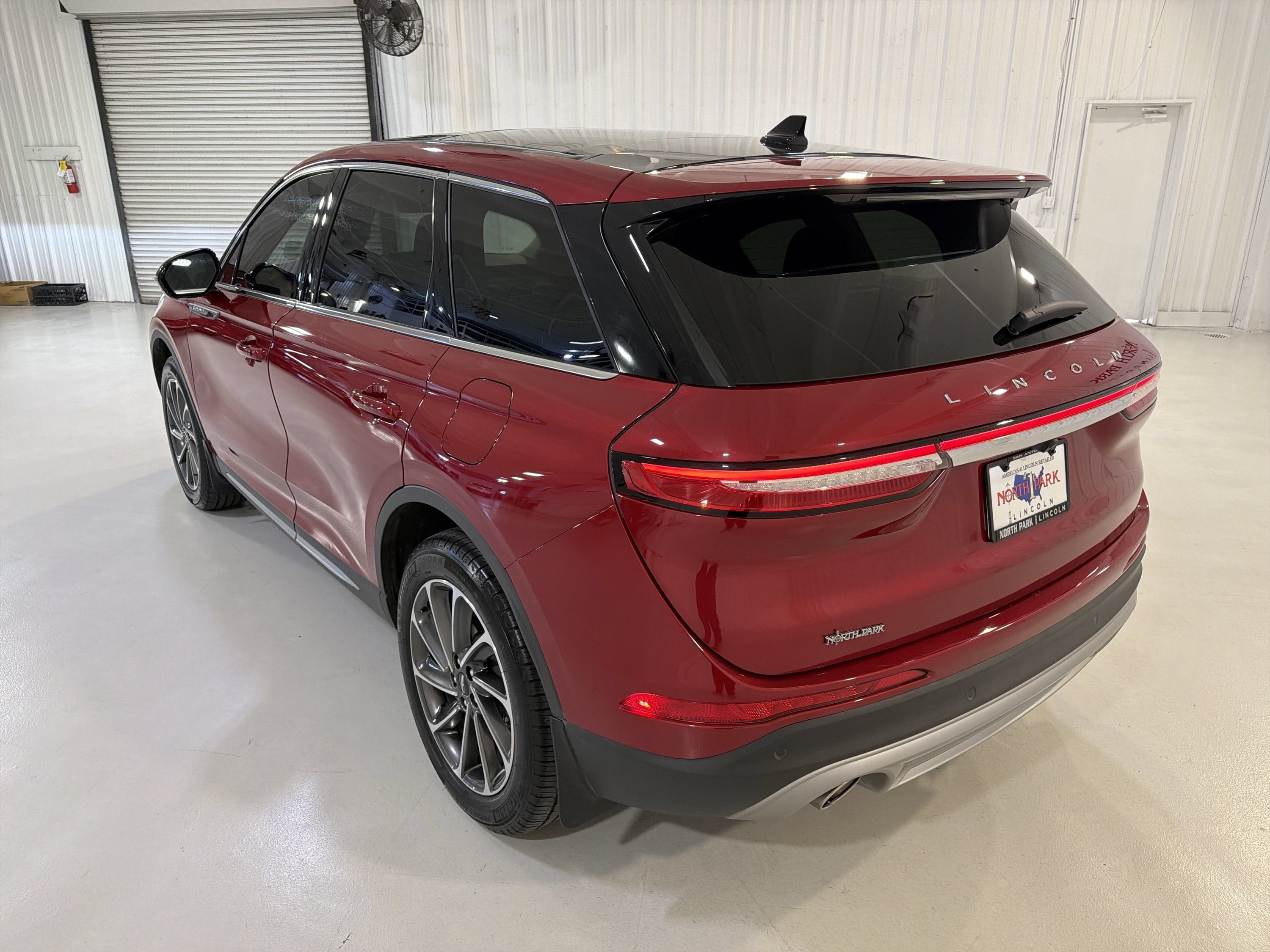 2023 Lincoln Corsair Standard