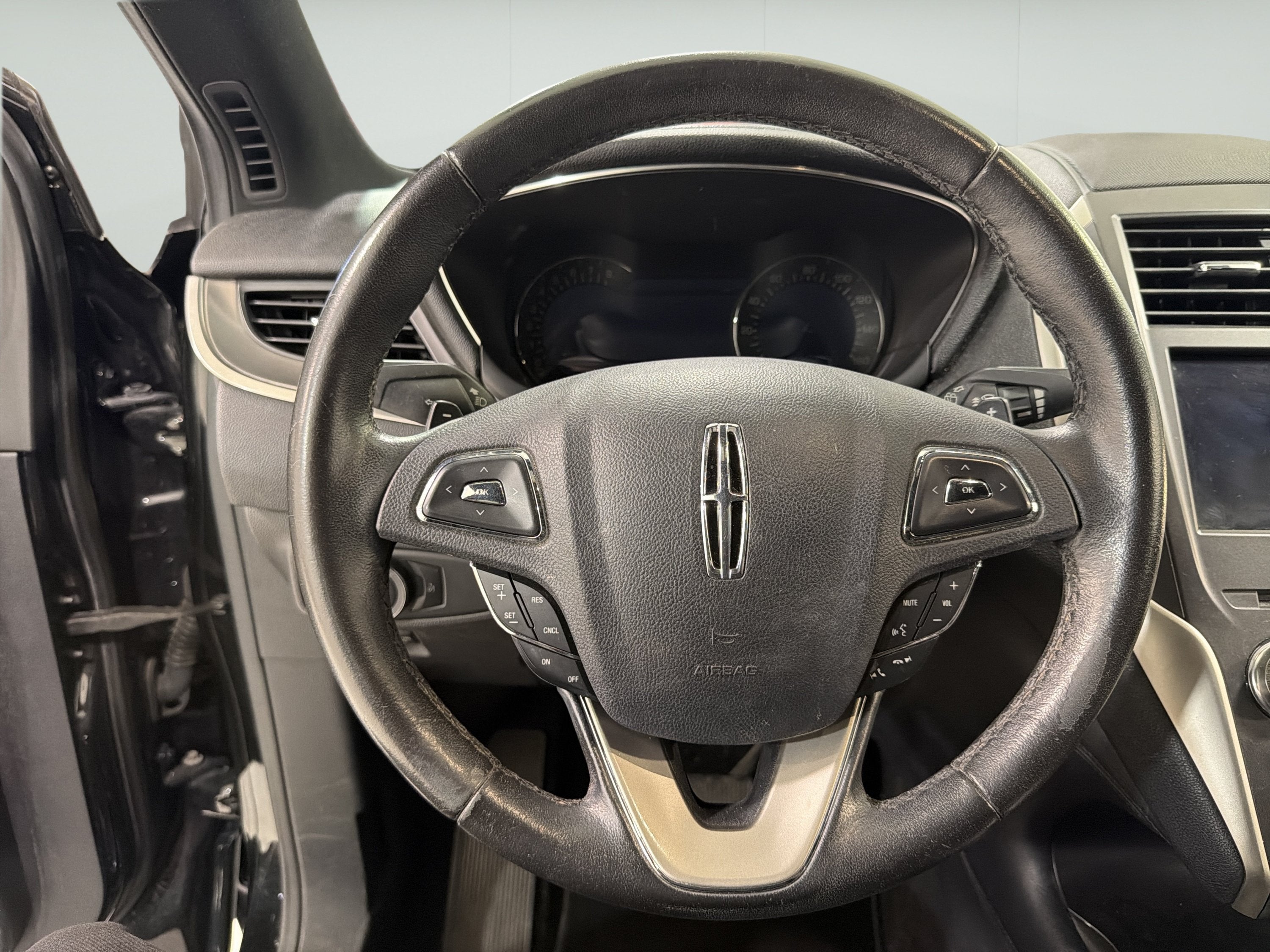 2015 Lincoln MKC Base