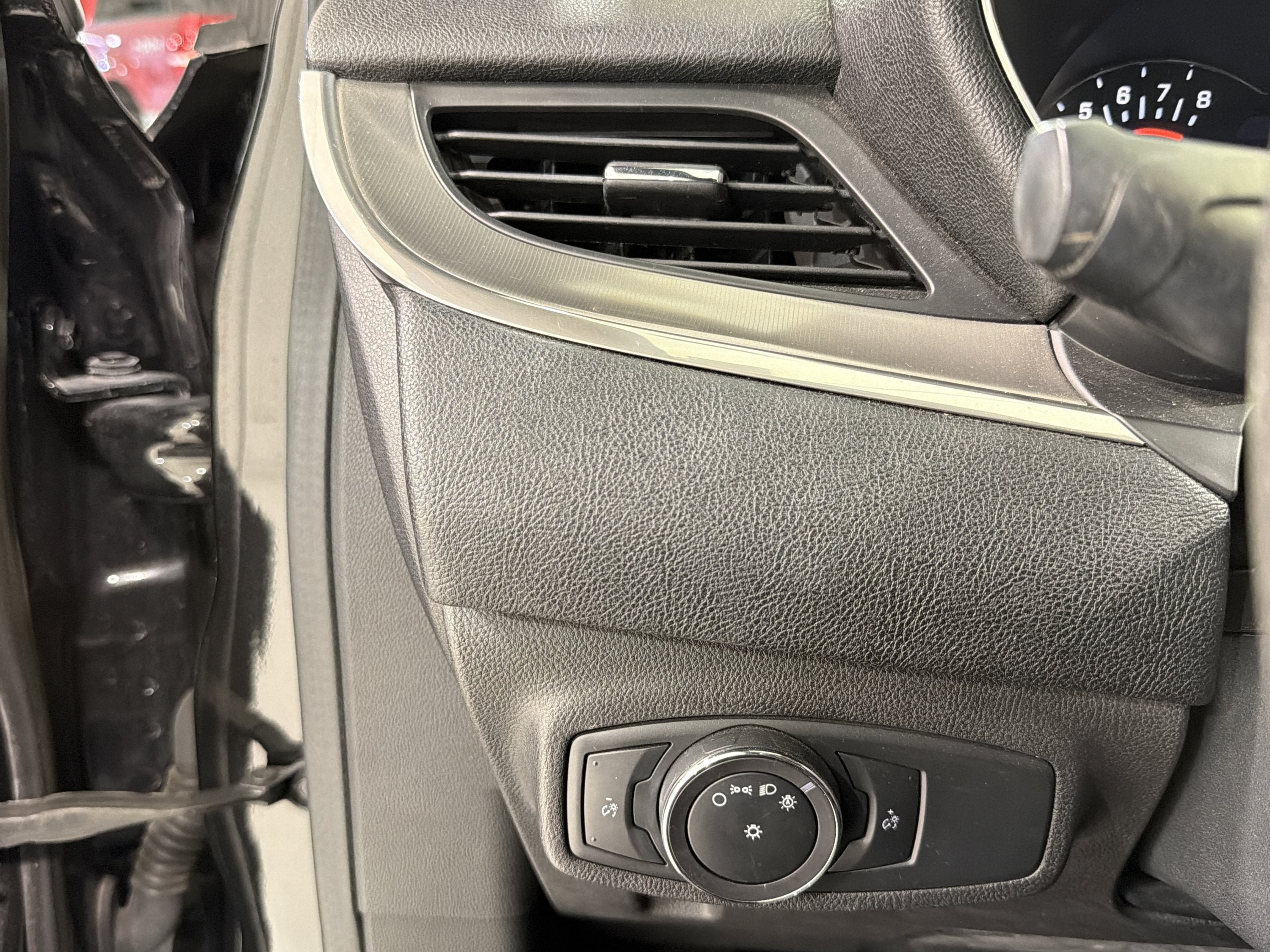 2015 Lincoln MKC Base