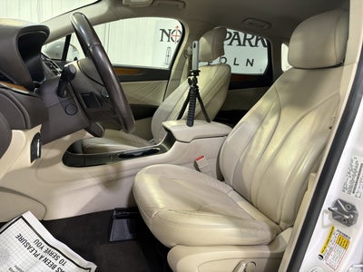 2019 Lincoln MKC Select