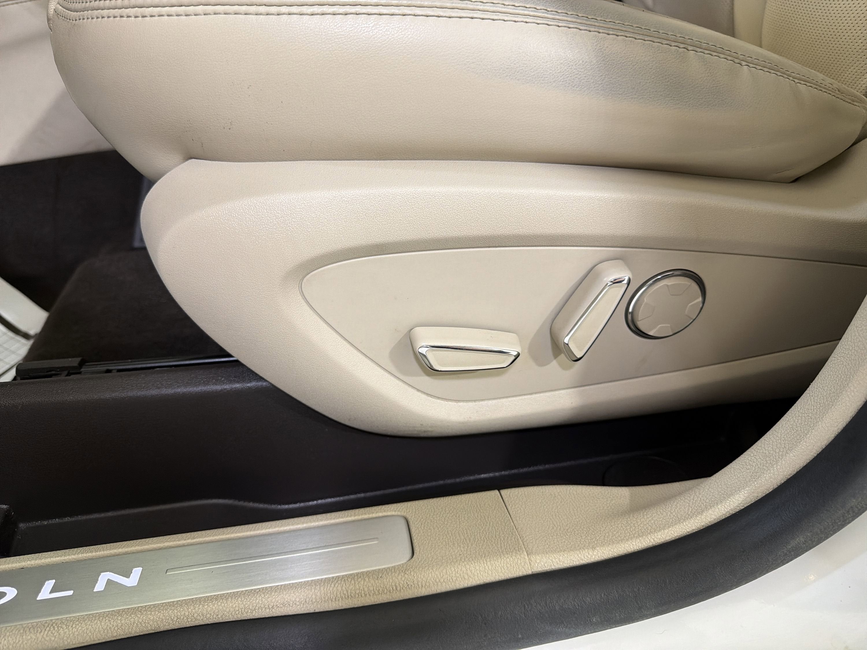 2019 Lincoln MKC Select
