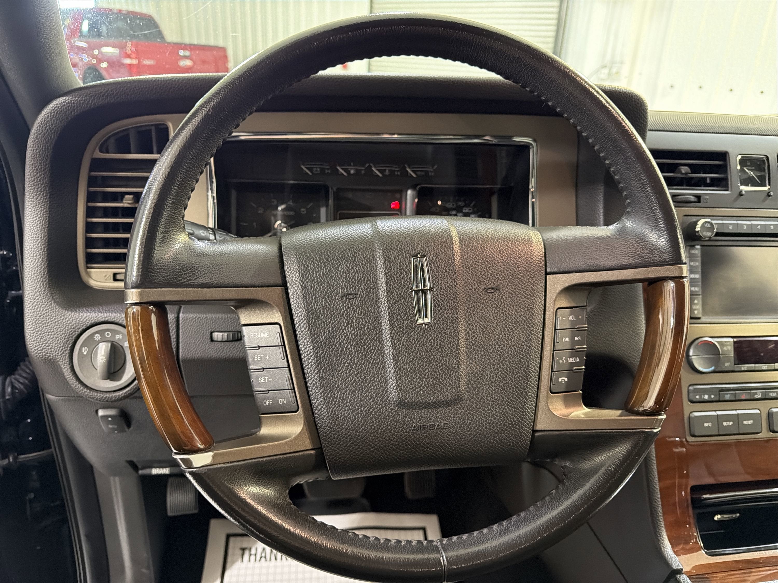 2012 Lincoln Navigator Base