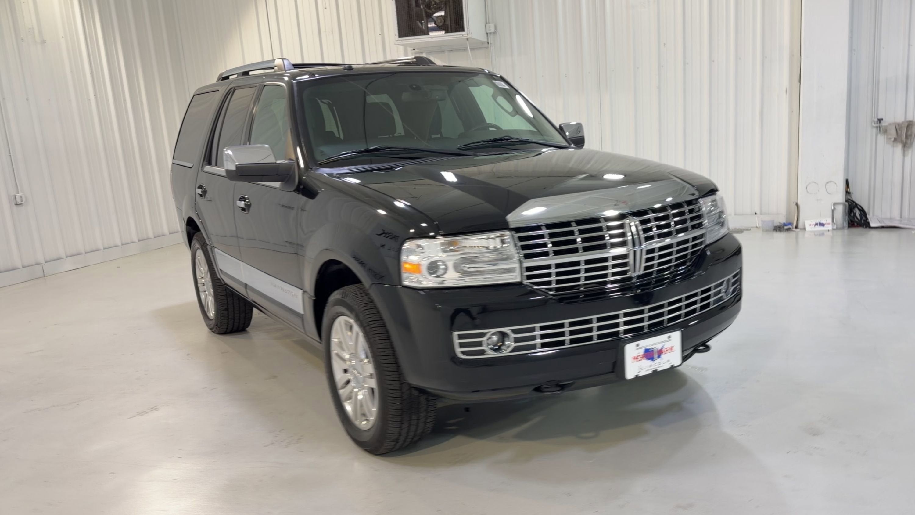 2012 Lincoln Navigator Base