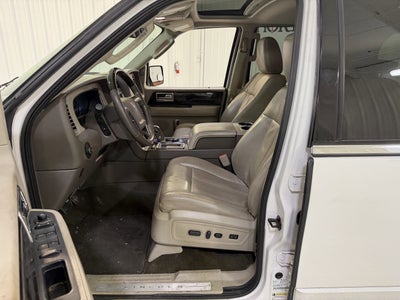 2015 Lincoln Navigator Base
