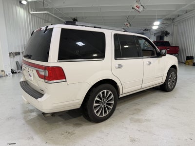 2015 Lincoln Navigator Base