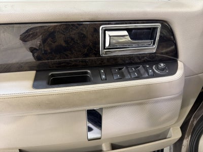 2015 Lincoln Navigator Base