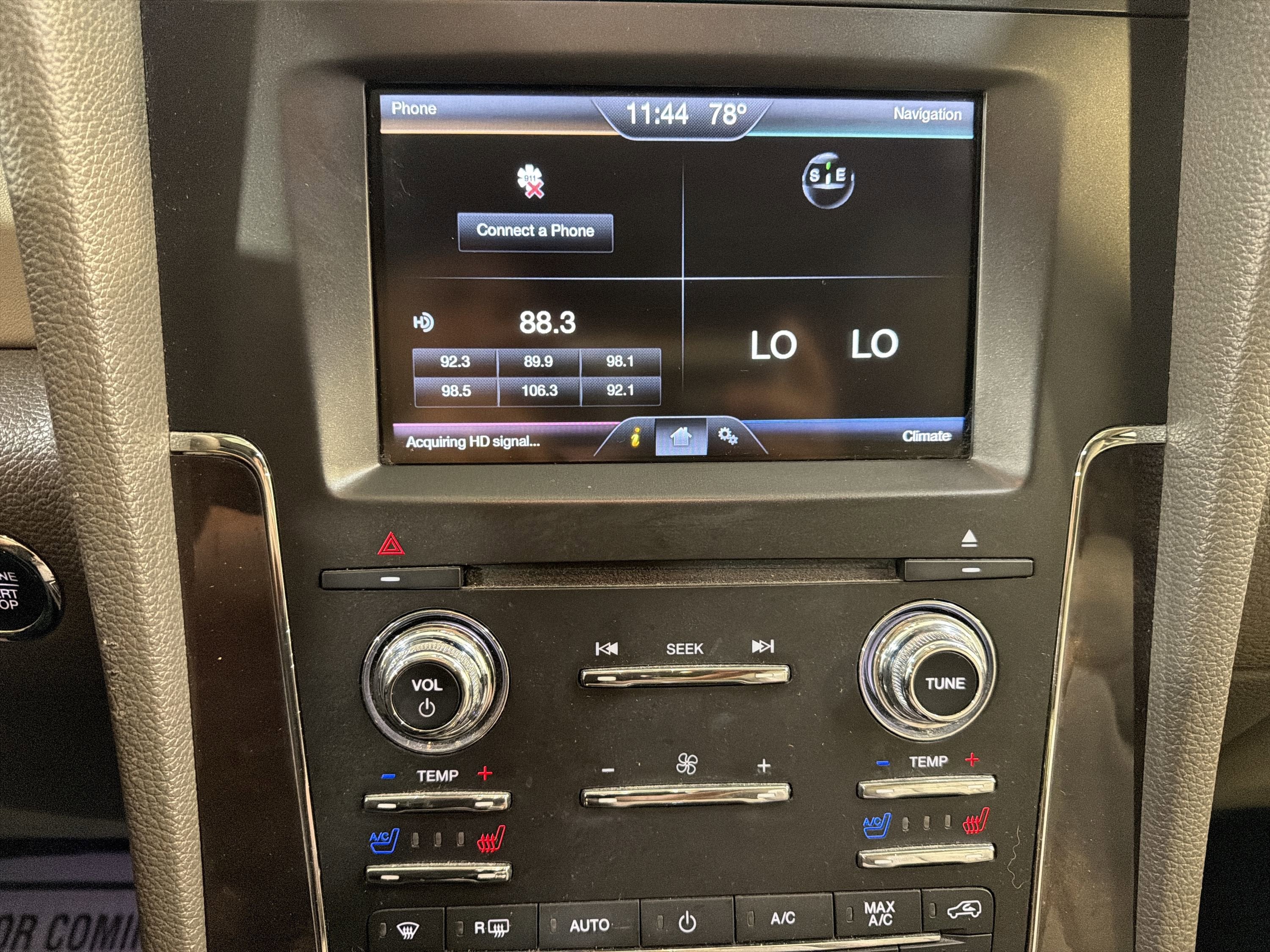 2015 Lincoln Navigator Base