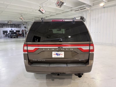 2015 Lincoln Navigator Base