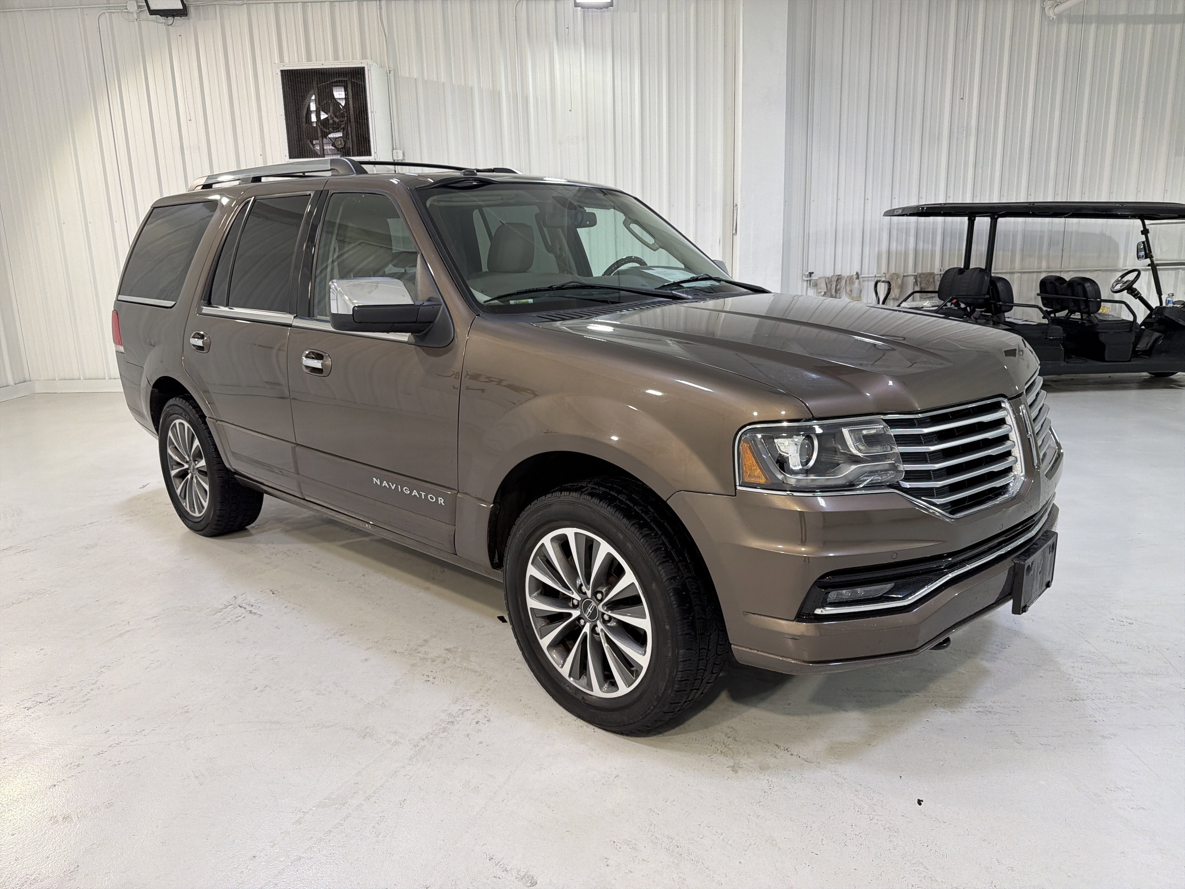 2015 Lincoln Navigator Base