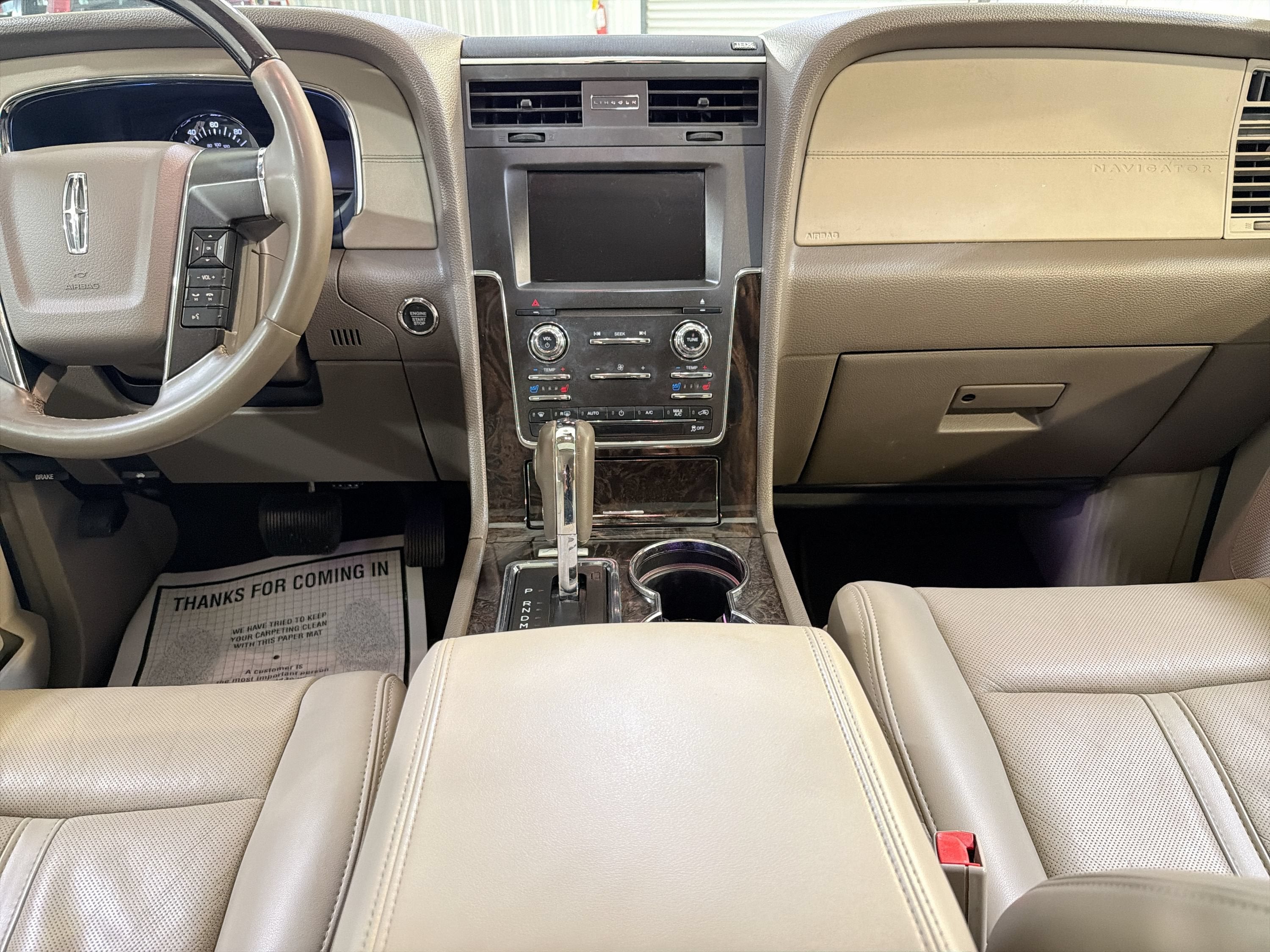 2017 Lincoln Navigator Select