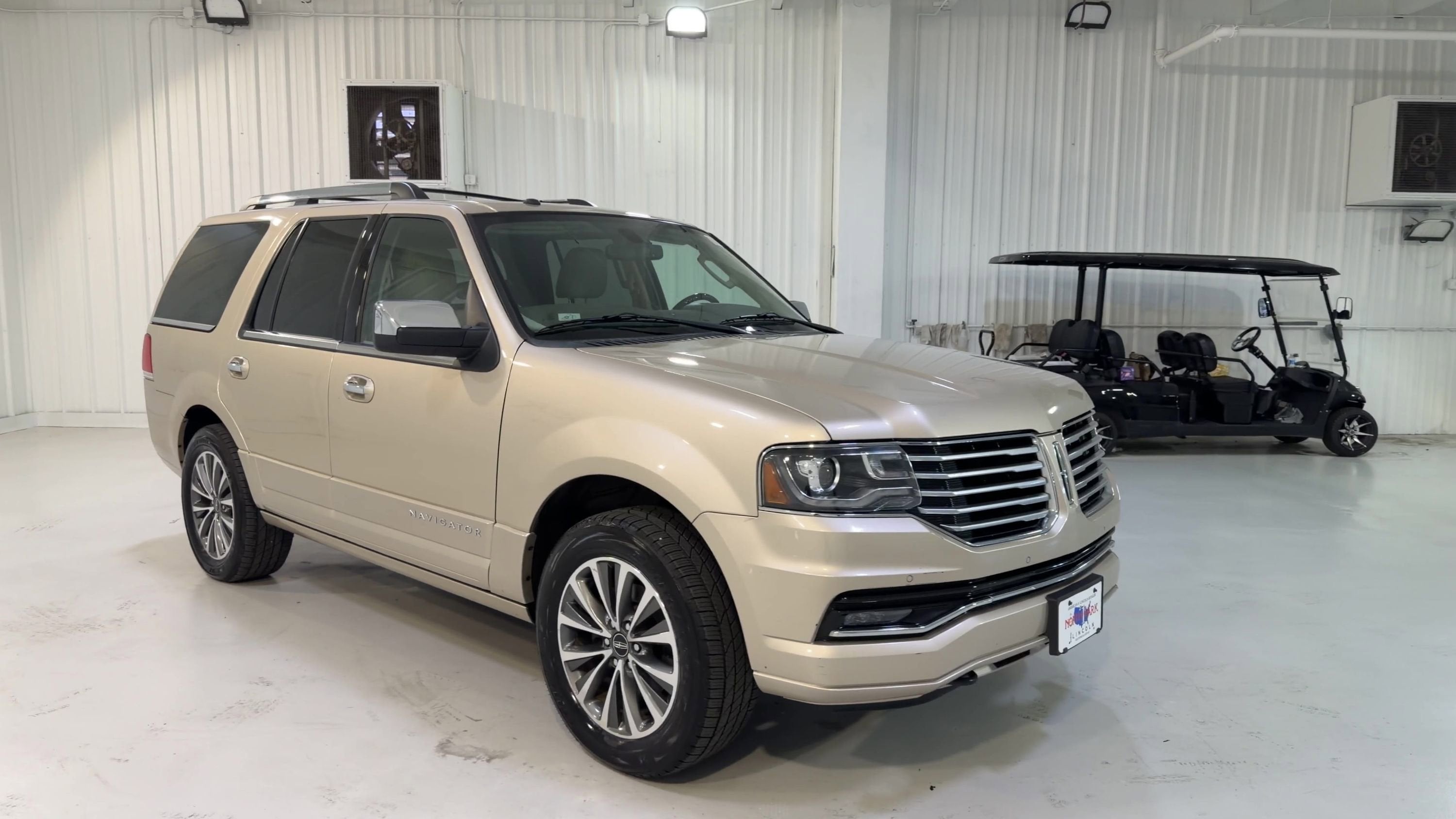 2017 Lincoln Navigator Select