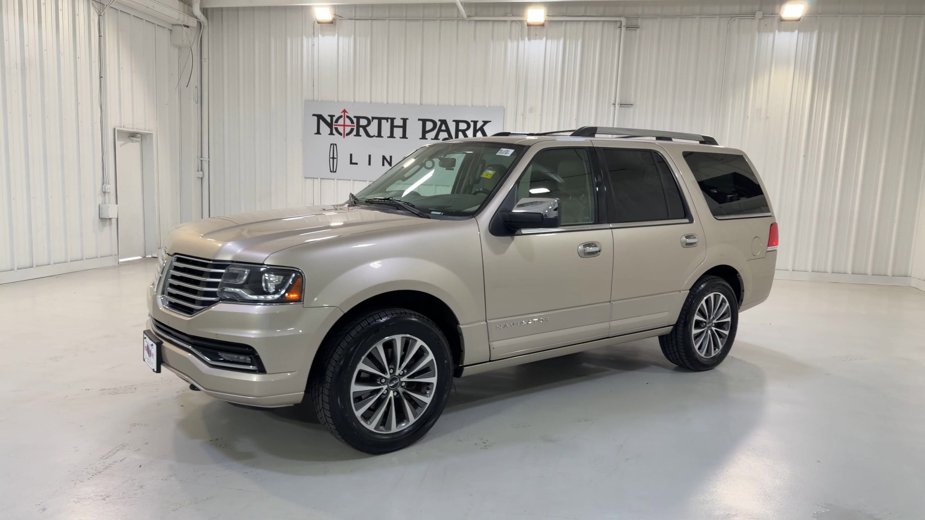 2017 Lincoln Navigator Select