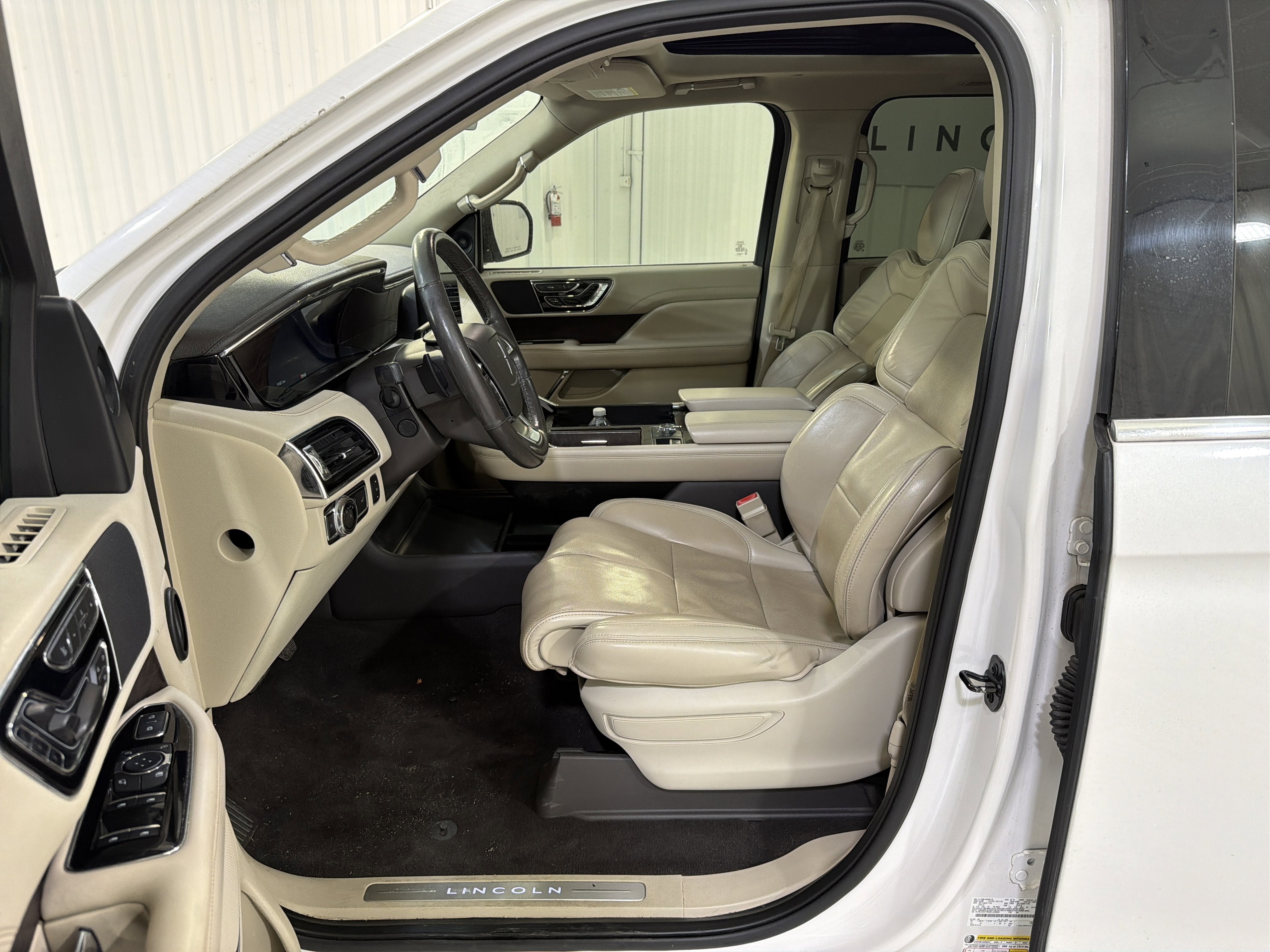 2019 Lincoln Navigator Select