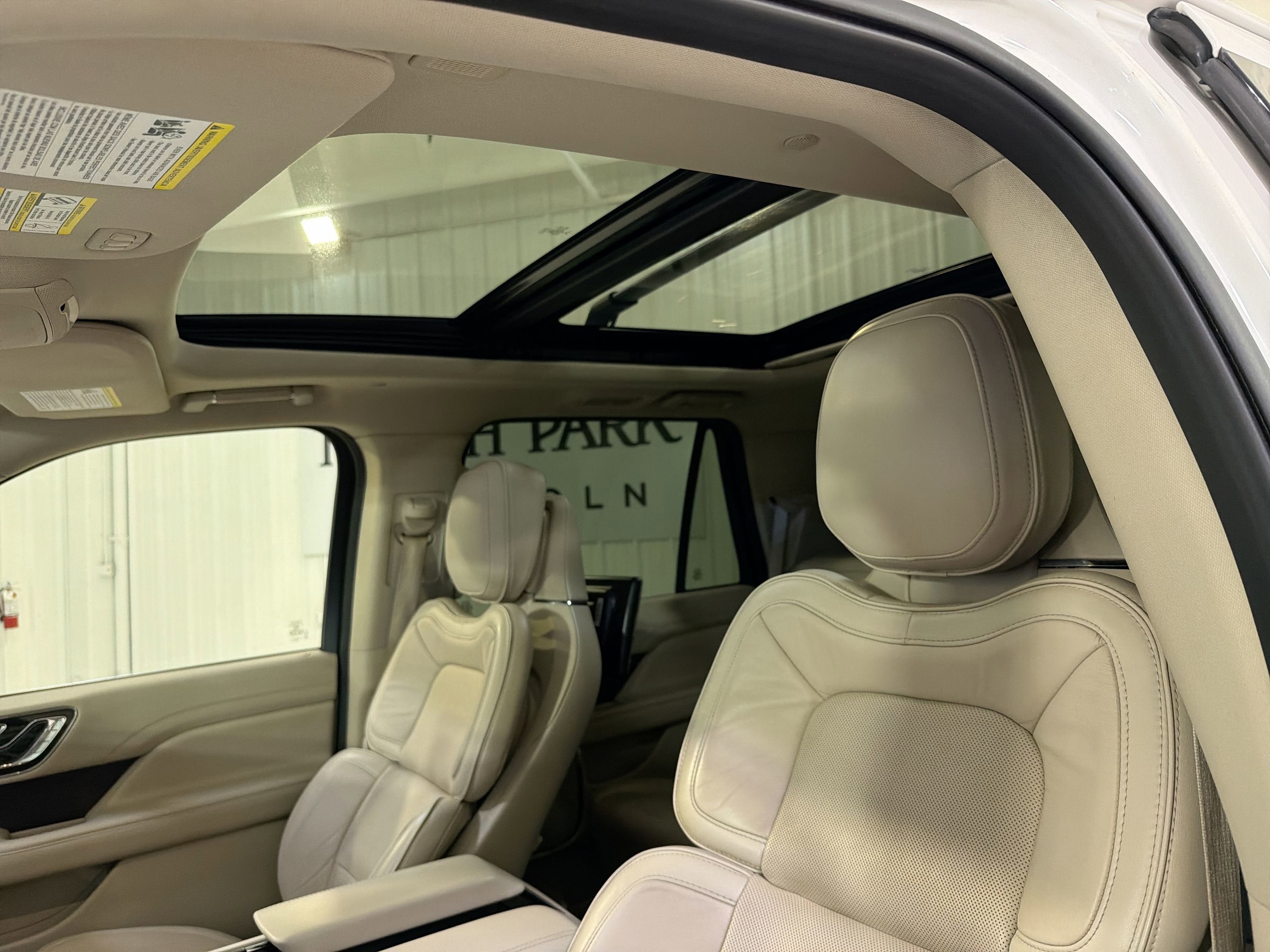 2019 Lincoln Navigator Select
