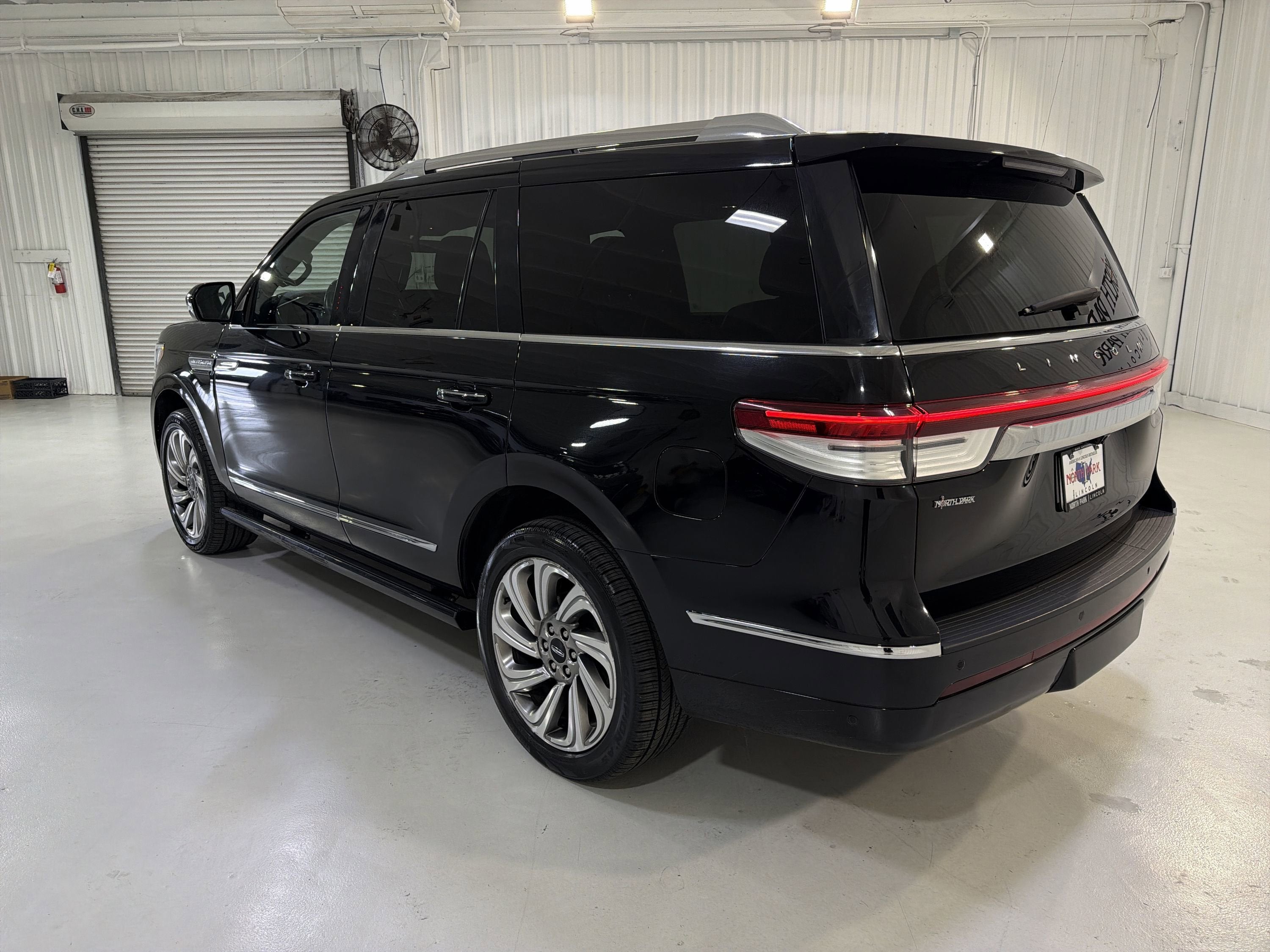 2023 Lincoln Navigator Reserve