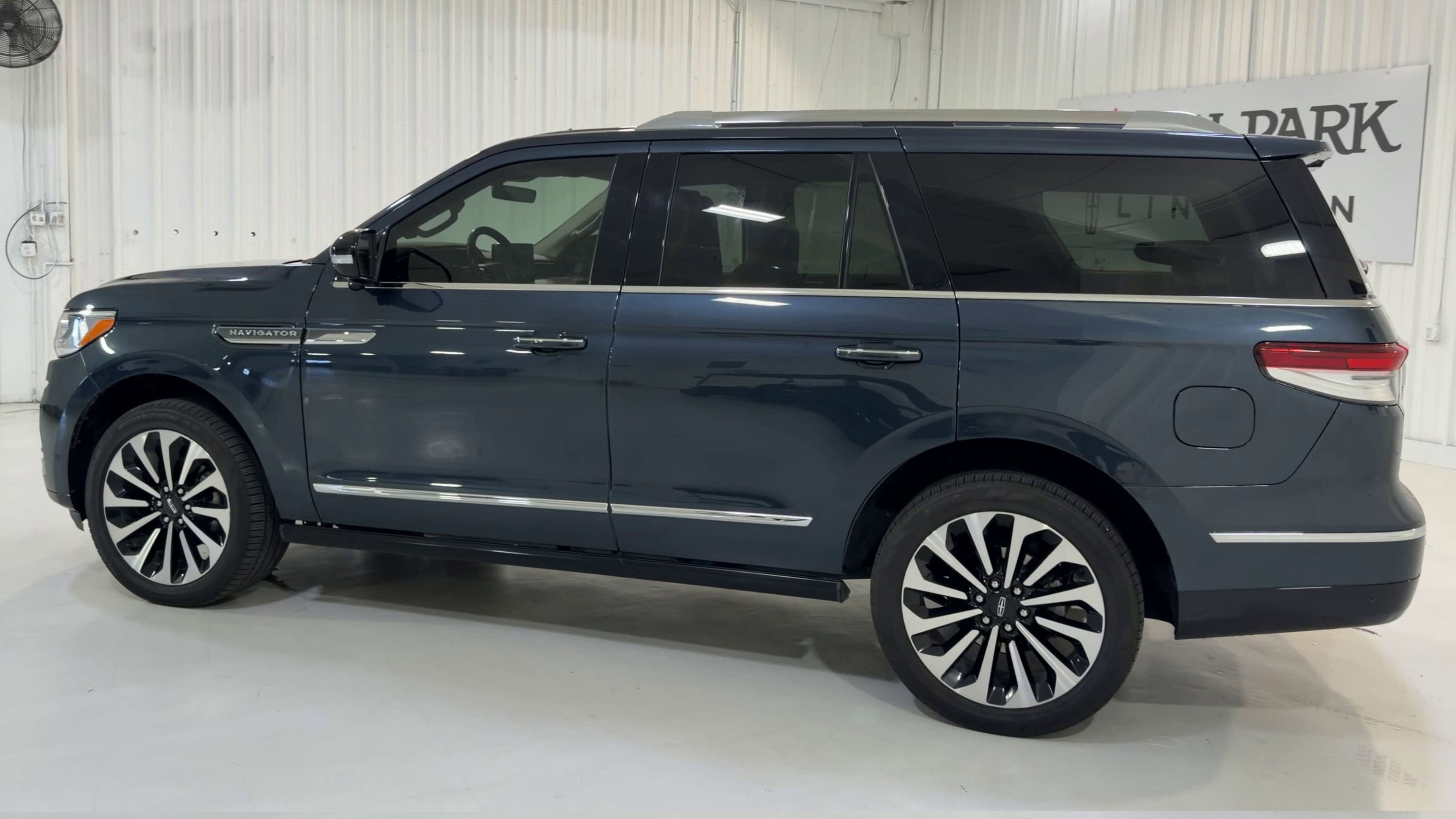 2022 Lincoln Navigator Reserve