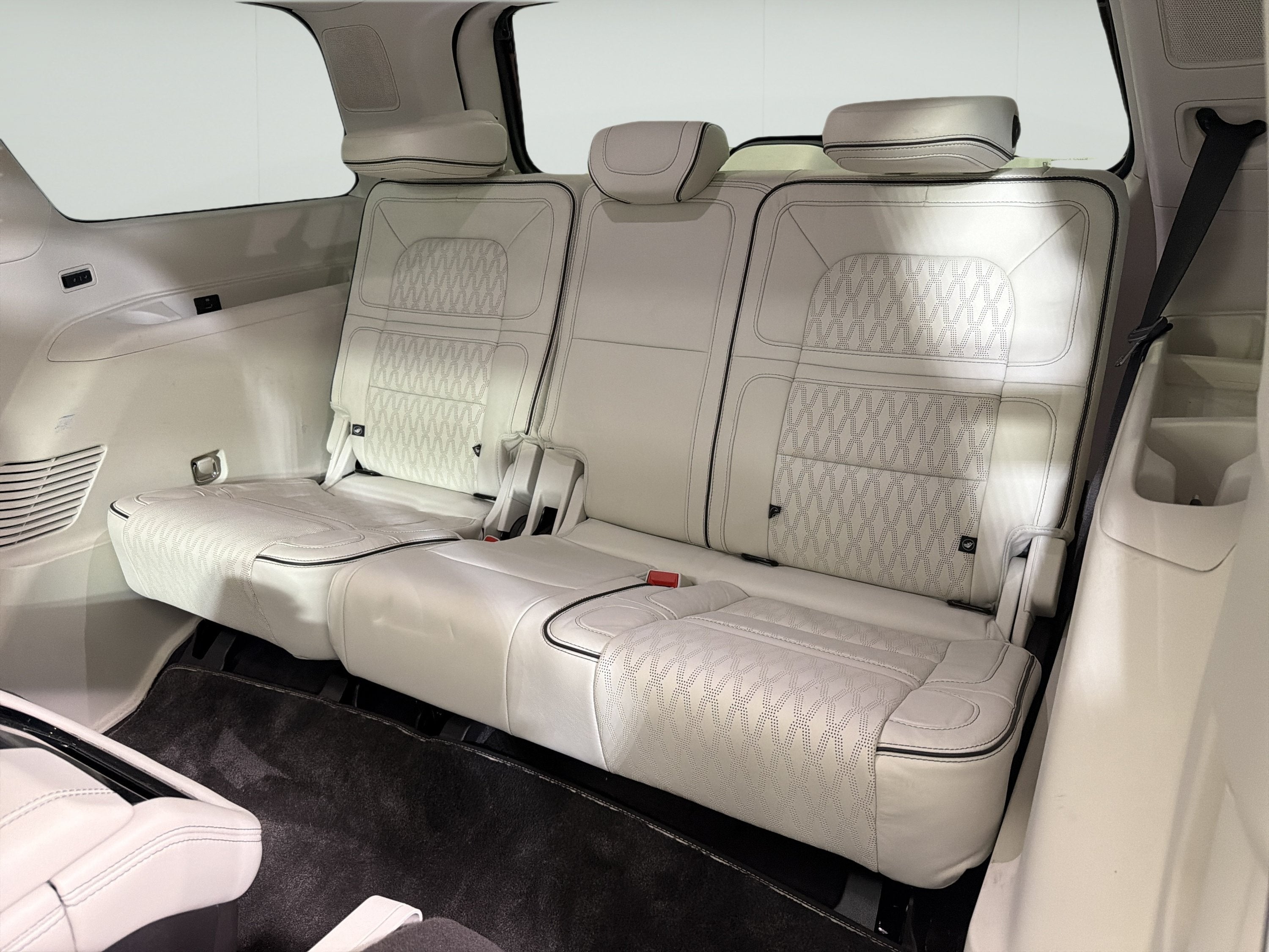 2024 Lincoln Navigator Black Label
