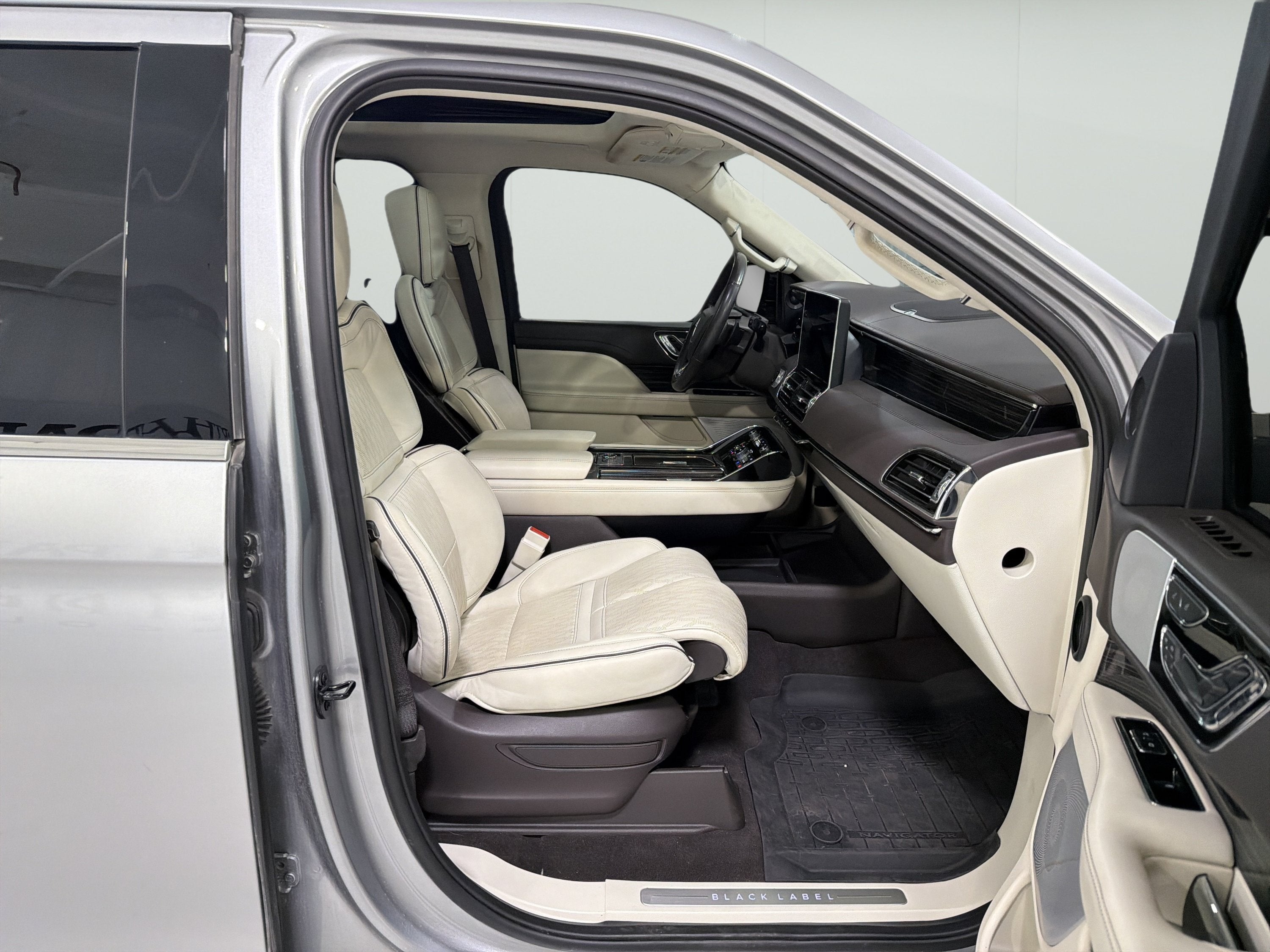 2024 Lincoln Navigator Black Label