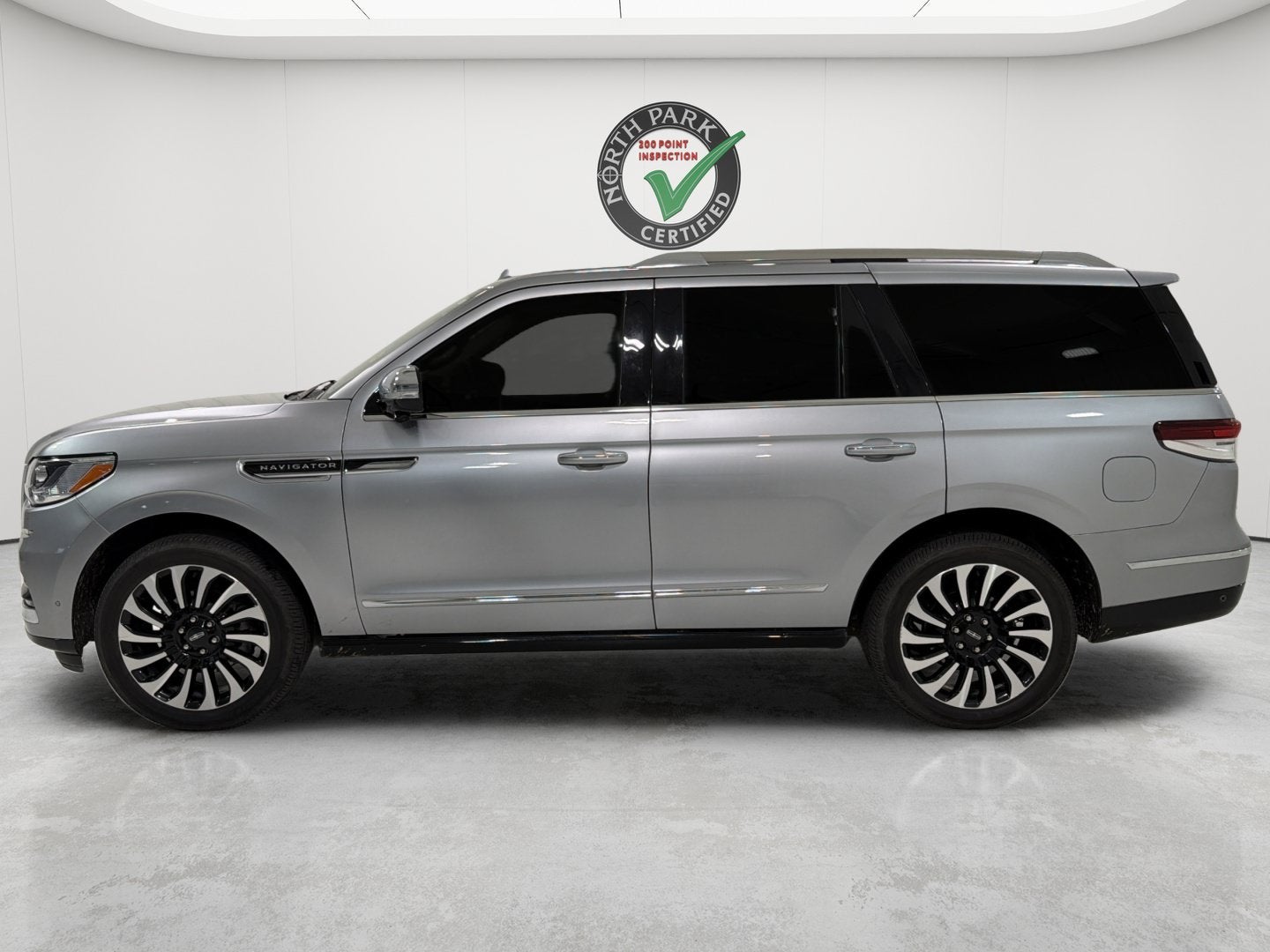 2024 Lincoln Navigator Black Label