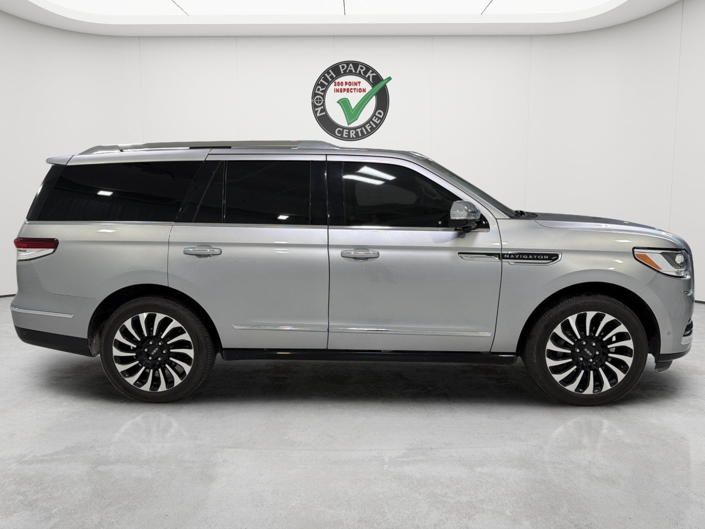 2024 Lincoln Navigator Black Label