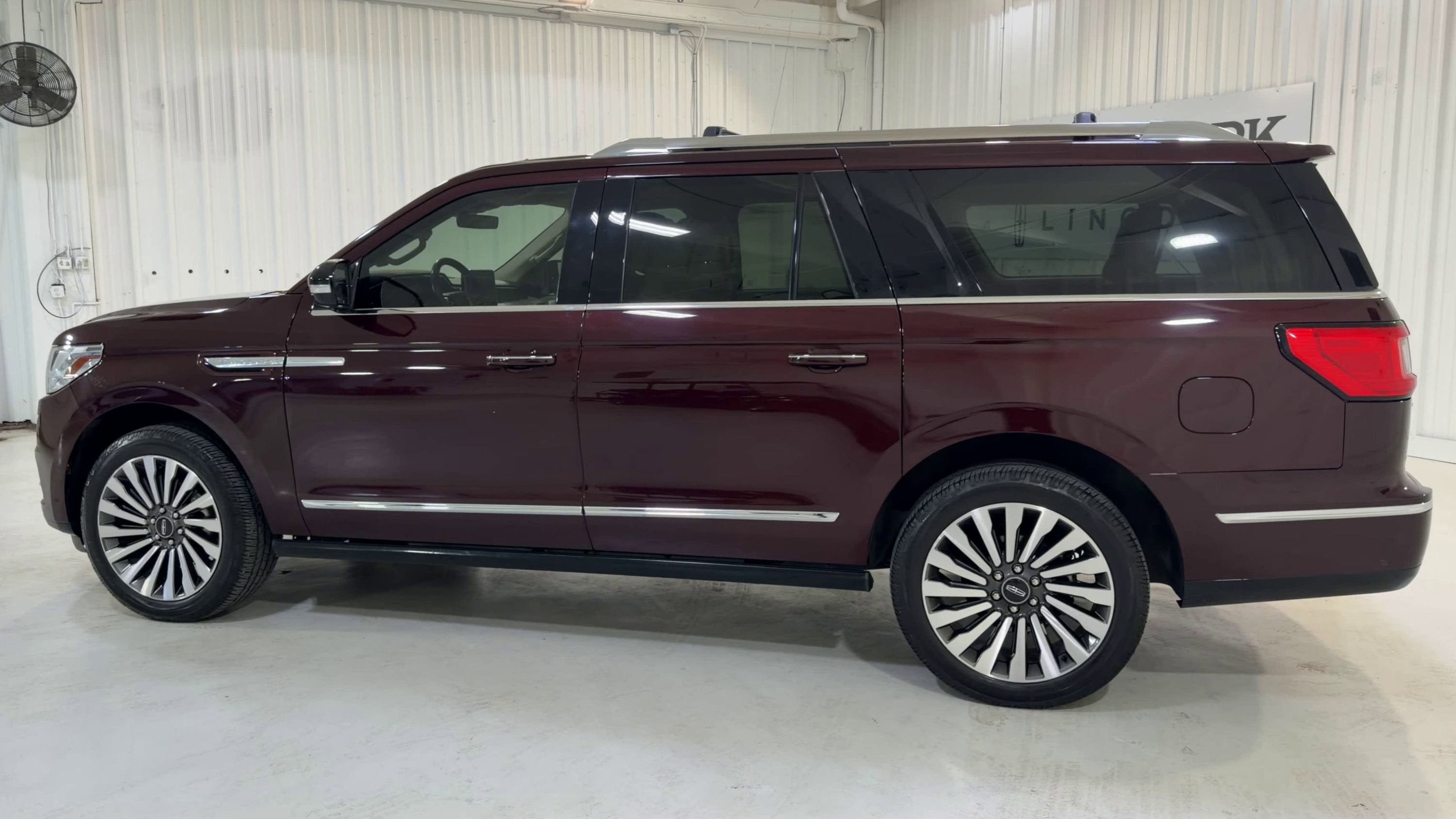 2021 Lincoln Navigator L Reserve
