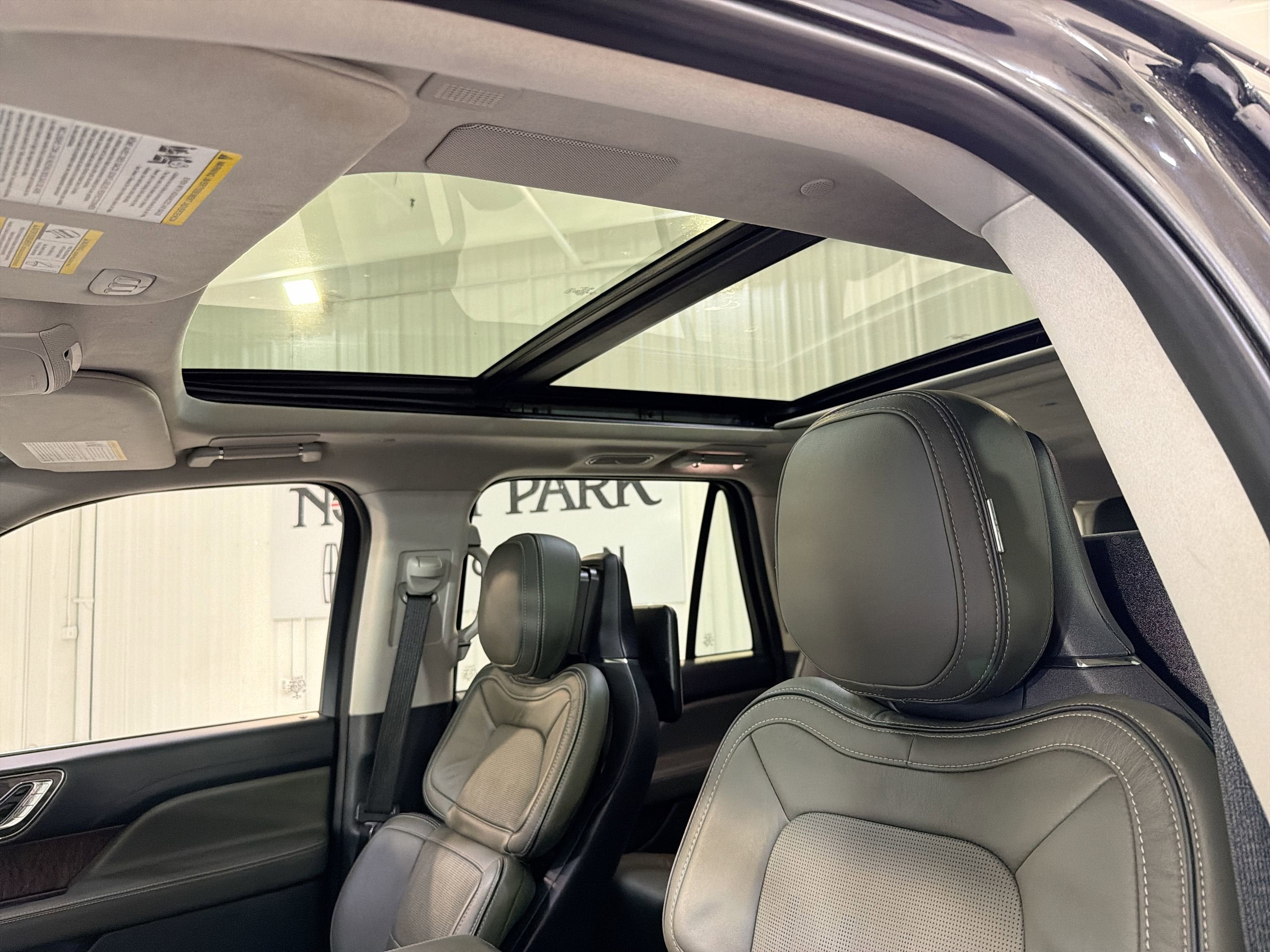 2022 Lincoln Navigator L Black Label