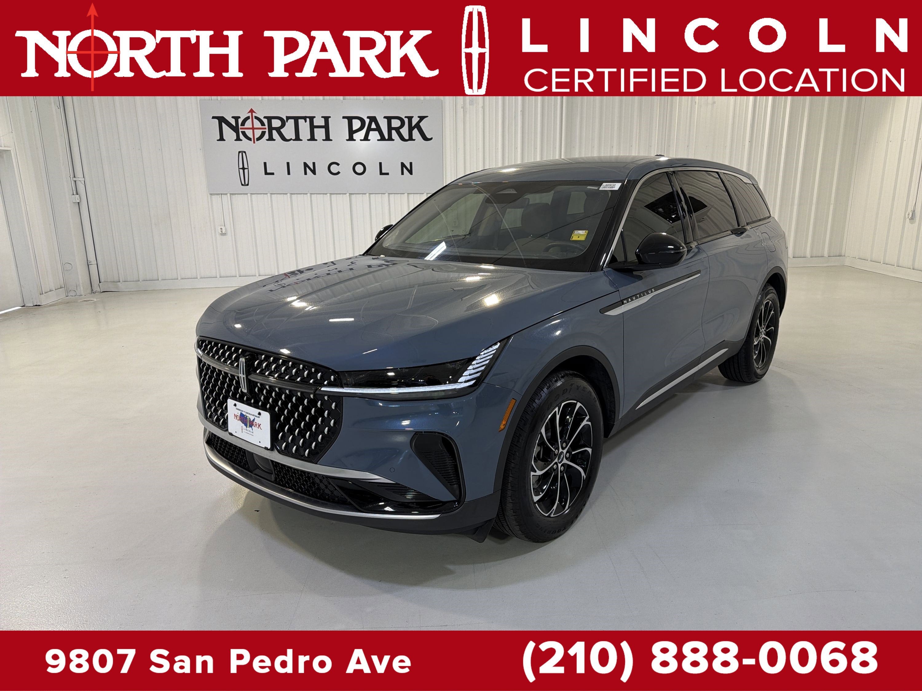 2025 Lincoln Nautilus Premiere AWD's photo