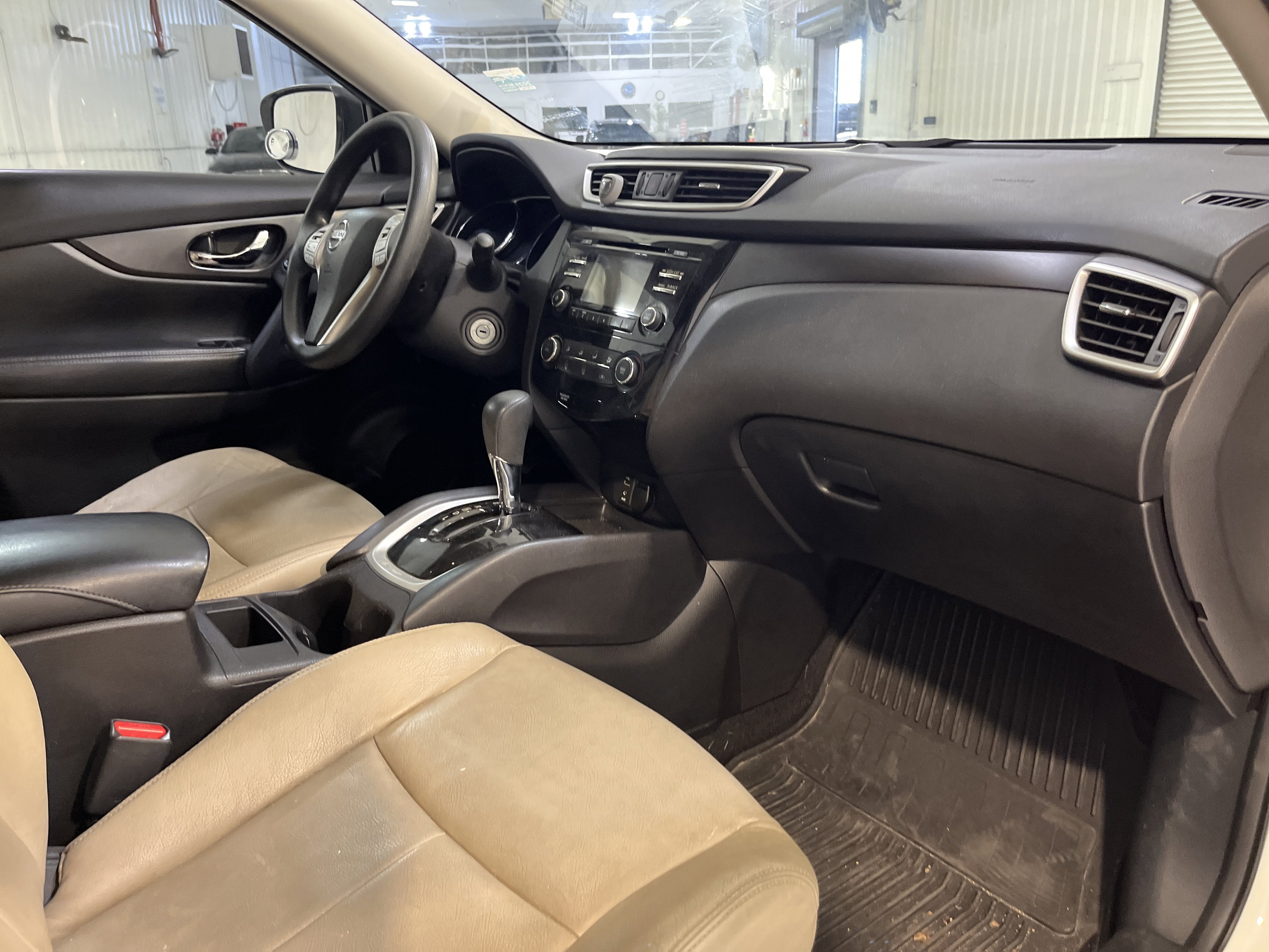 2015 Nissan Rogue Base