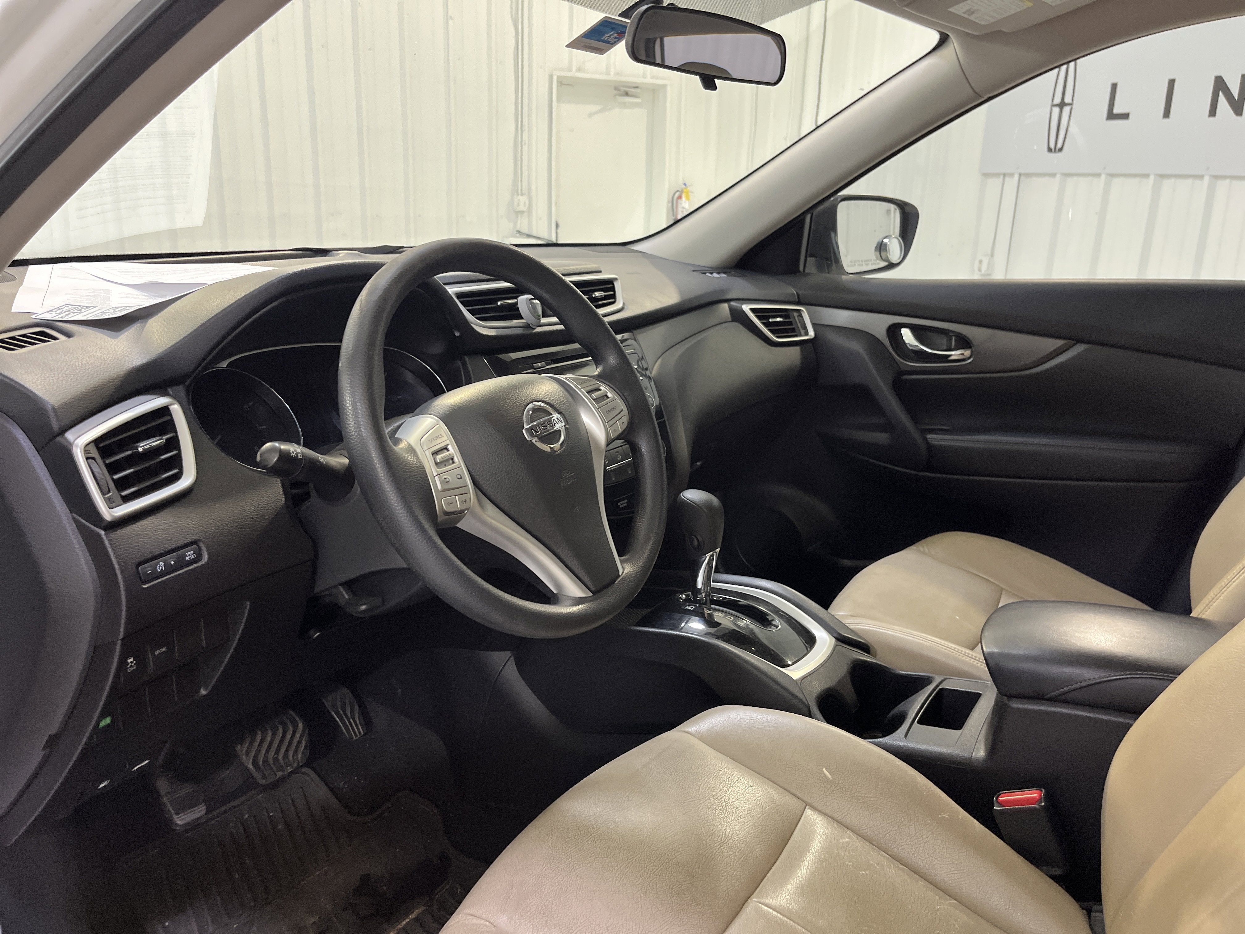 2015 Nissan Rogue Base