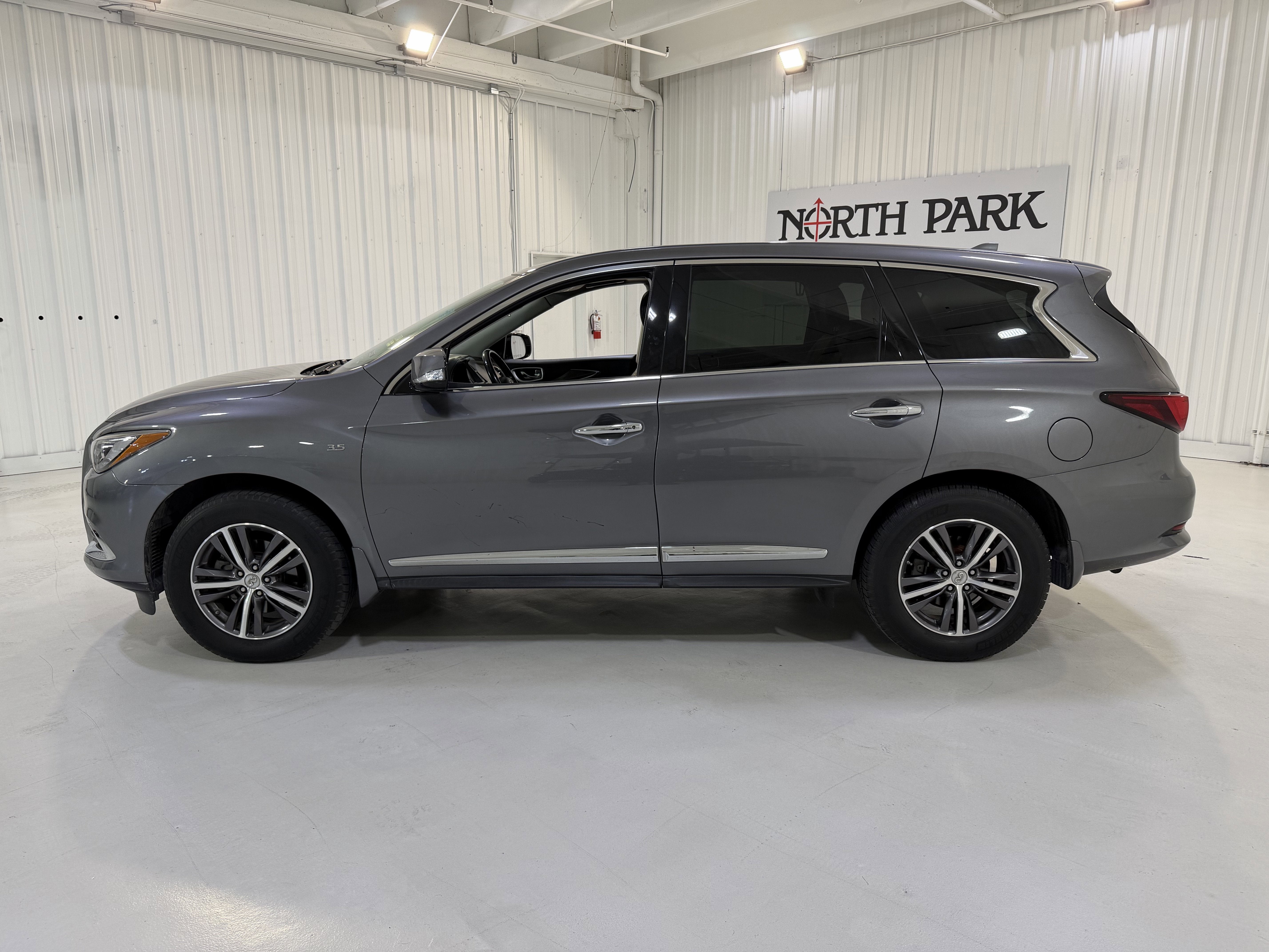 2019 INFINITI QX60 PURE