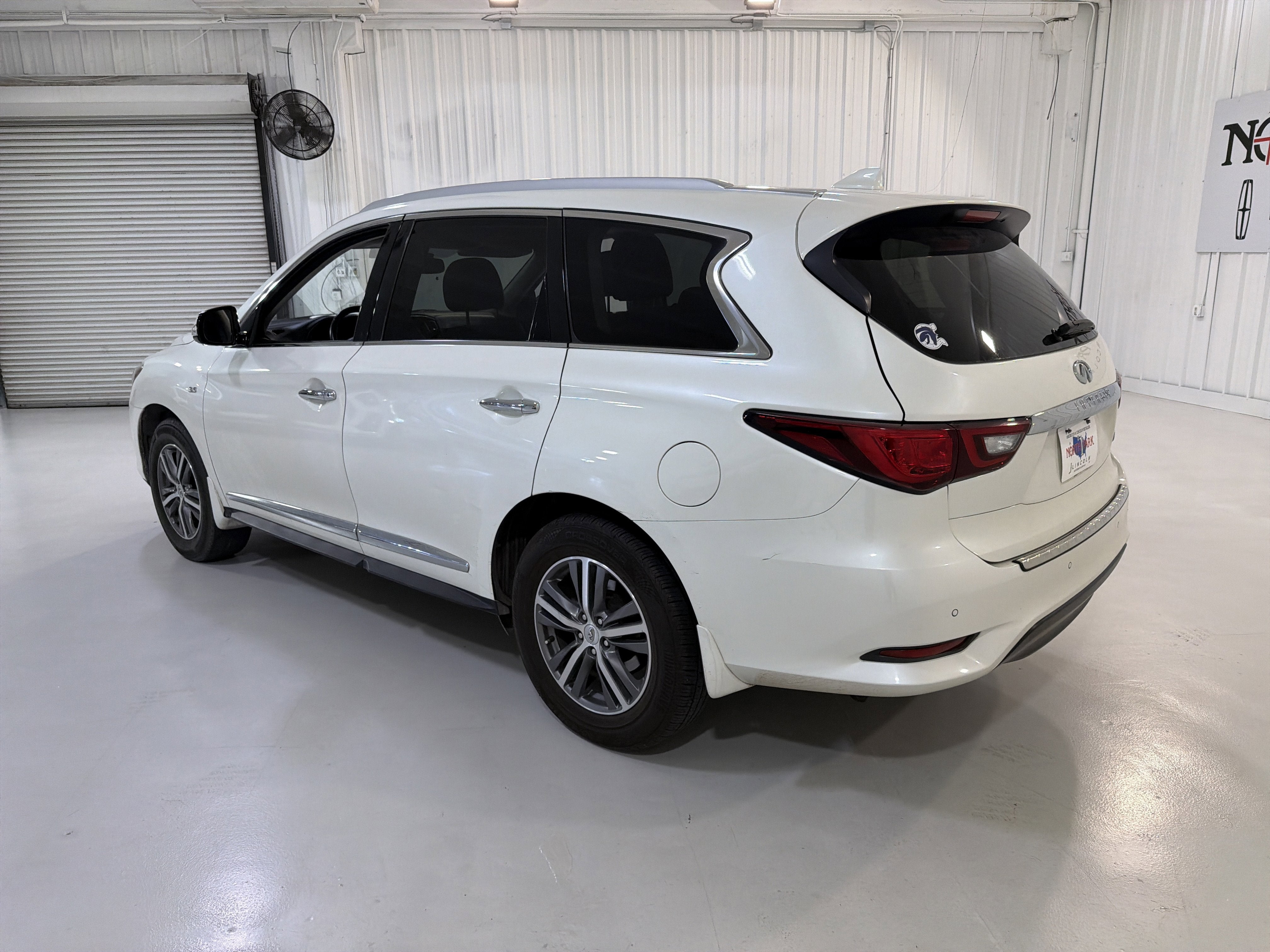 2020 INFINITI QX60 LUXE