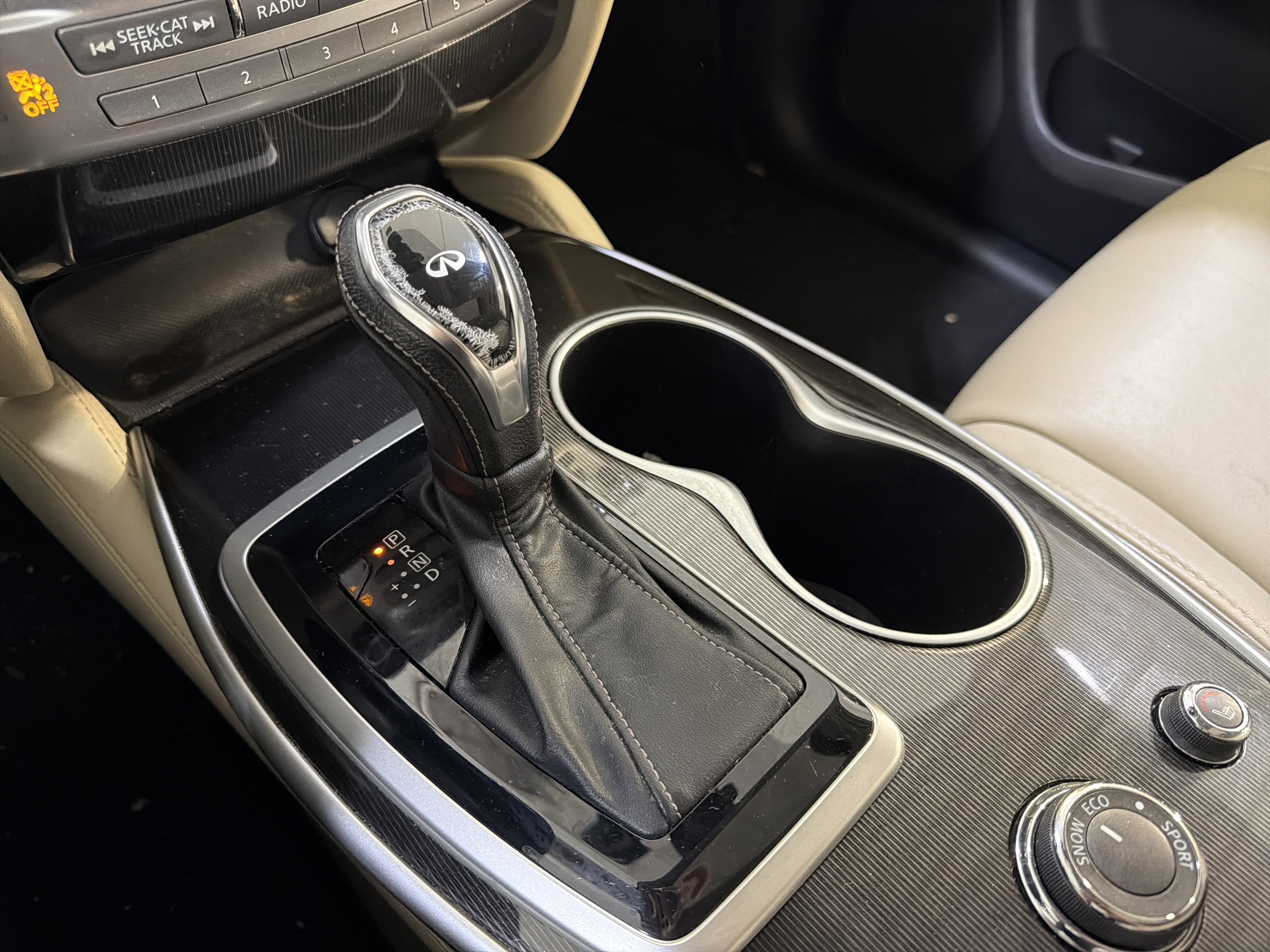 2017 INFINITI QX60 Base