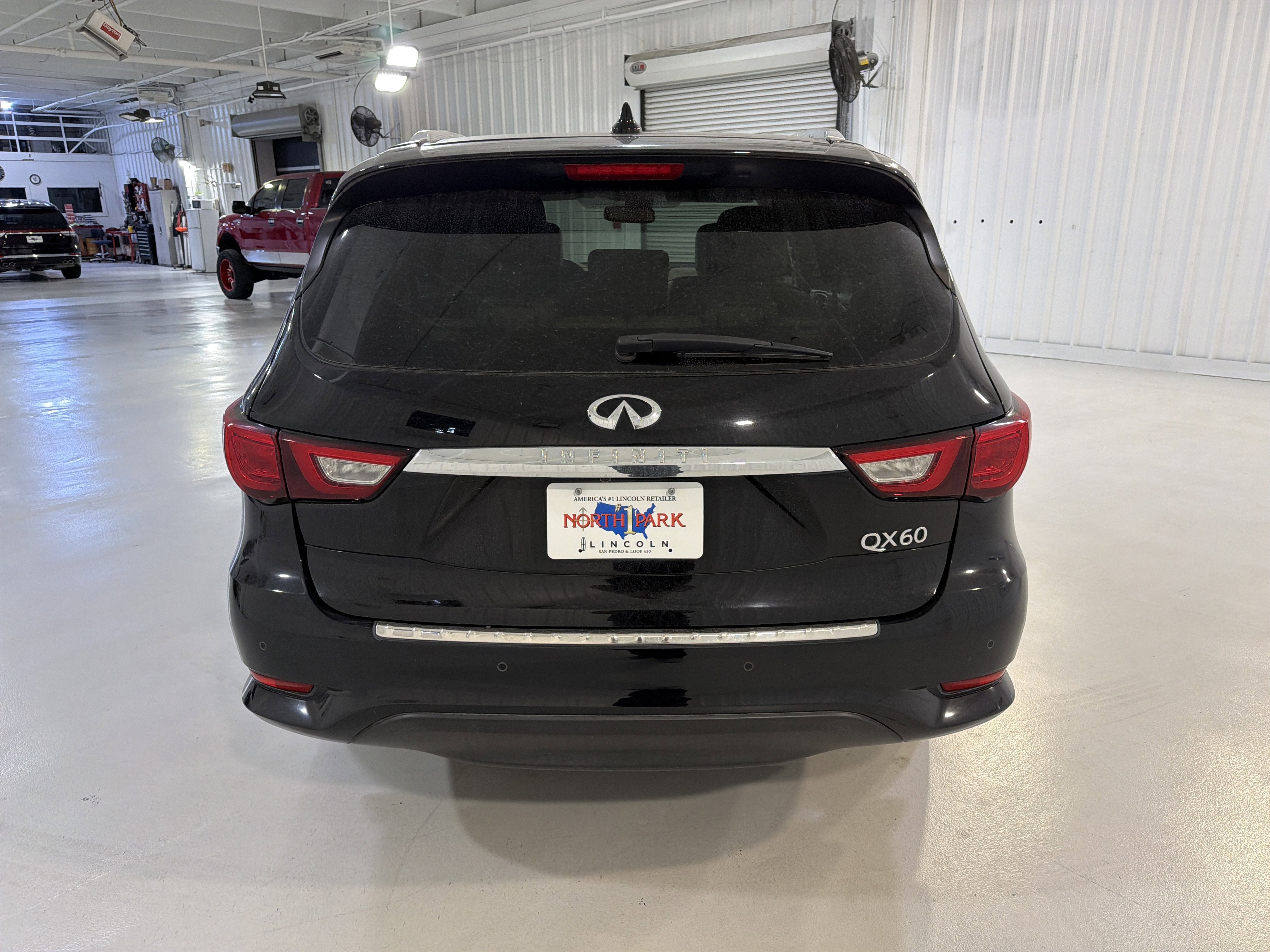 2017 INFINITI QX60 Base