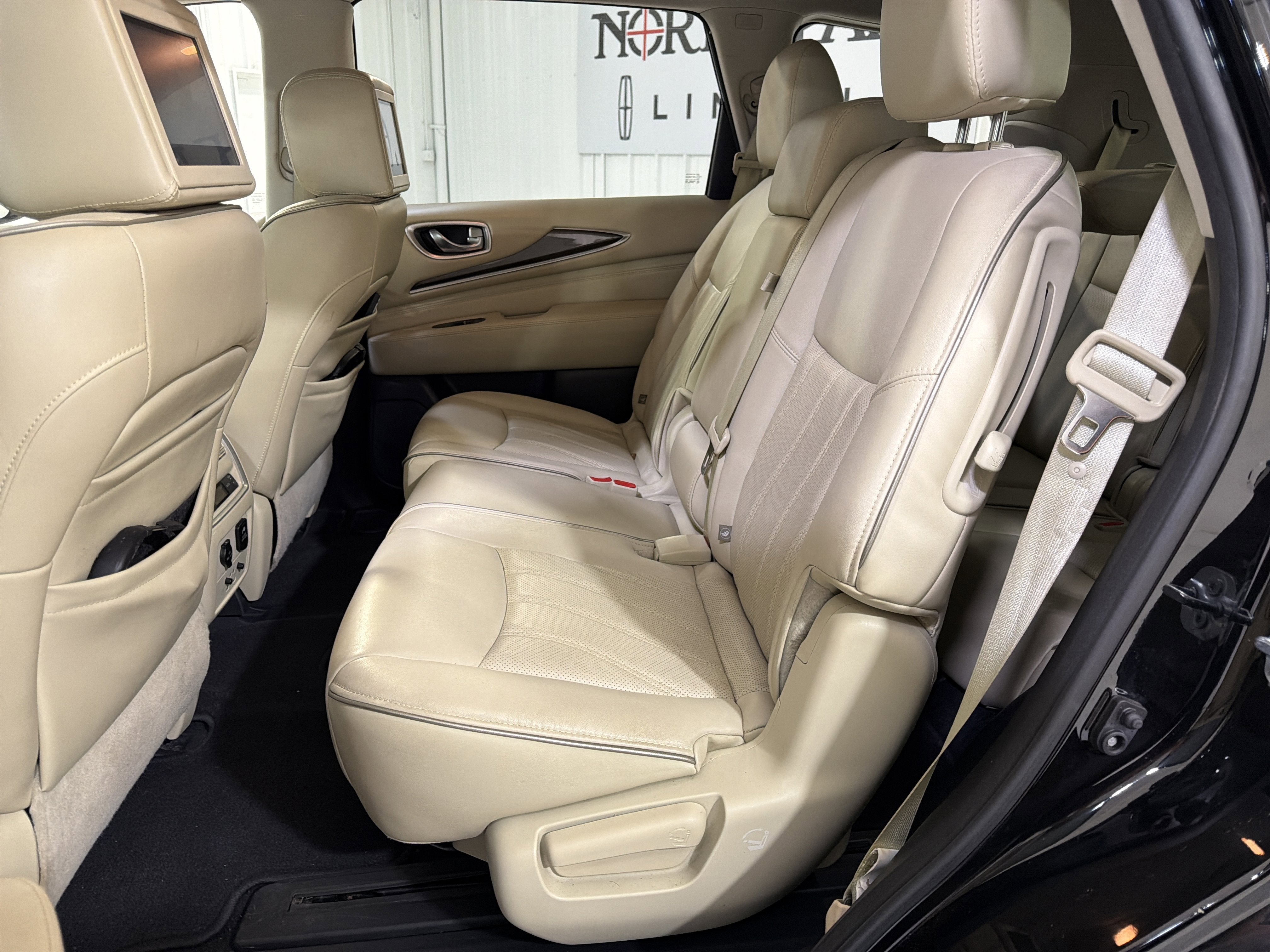 2017 INFINITI QX60 Base