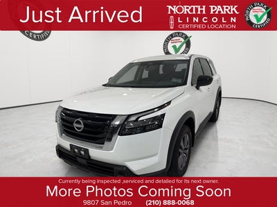 2024 Nissan Pathfinder S
