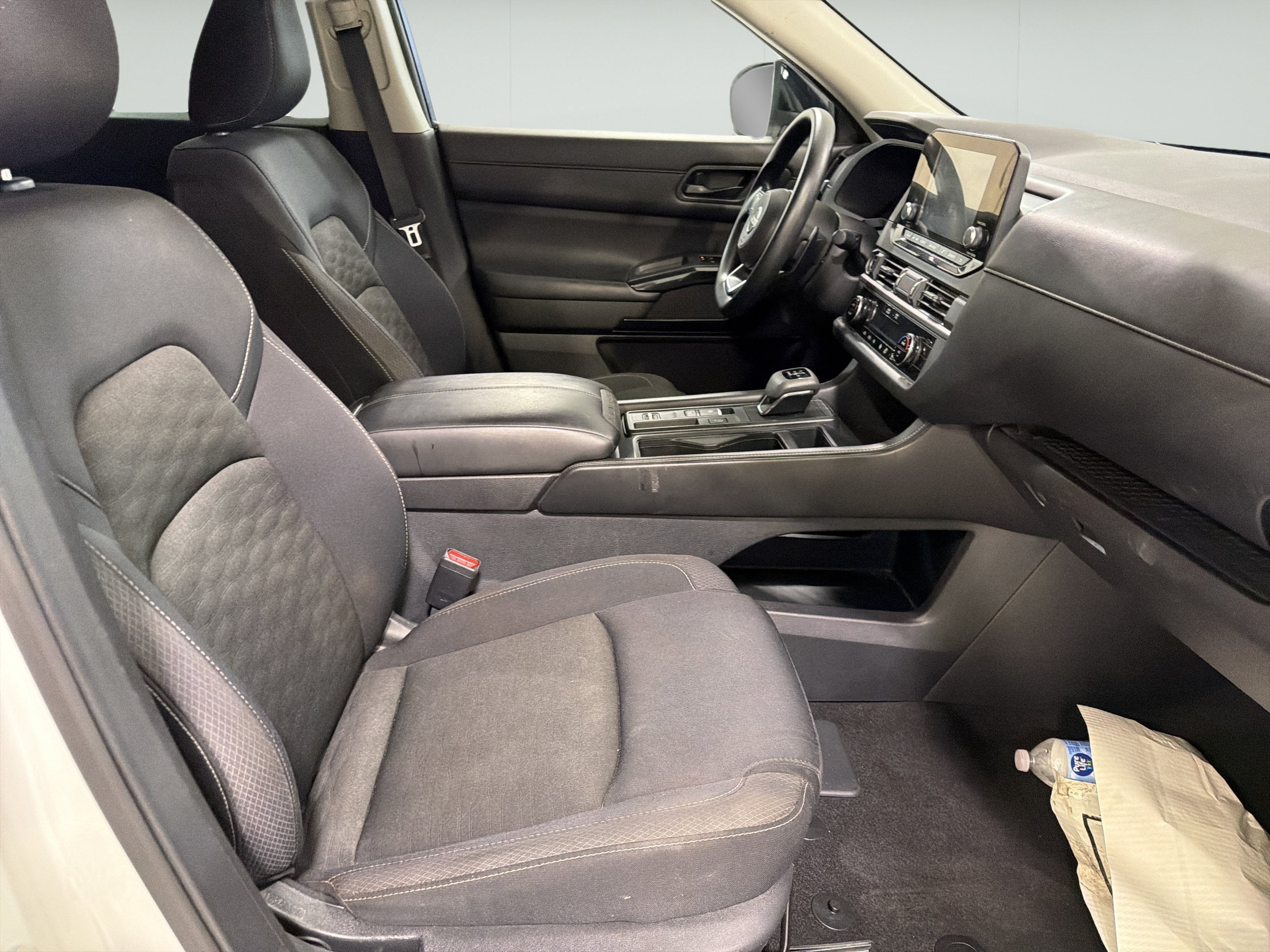 2024 Nissan Pathfinder S